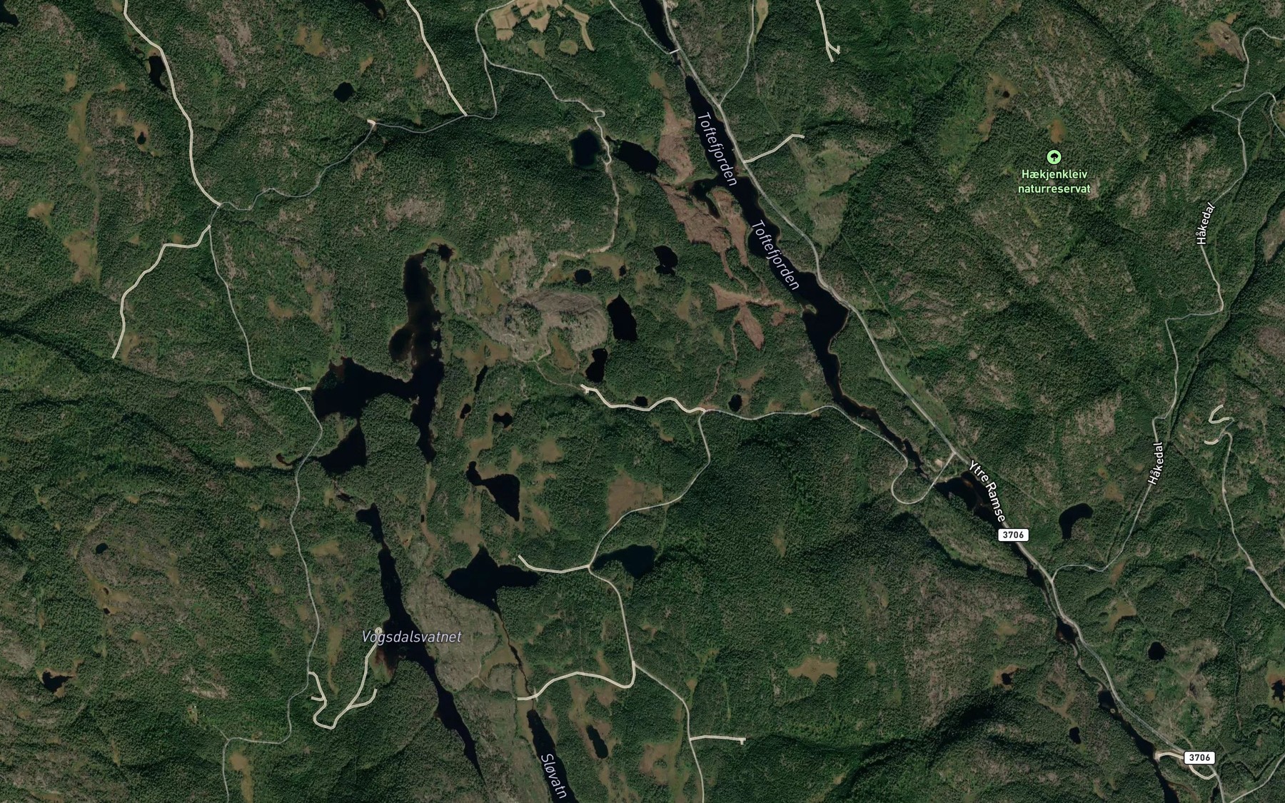 Satellite map of the Renneradalspytten