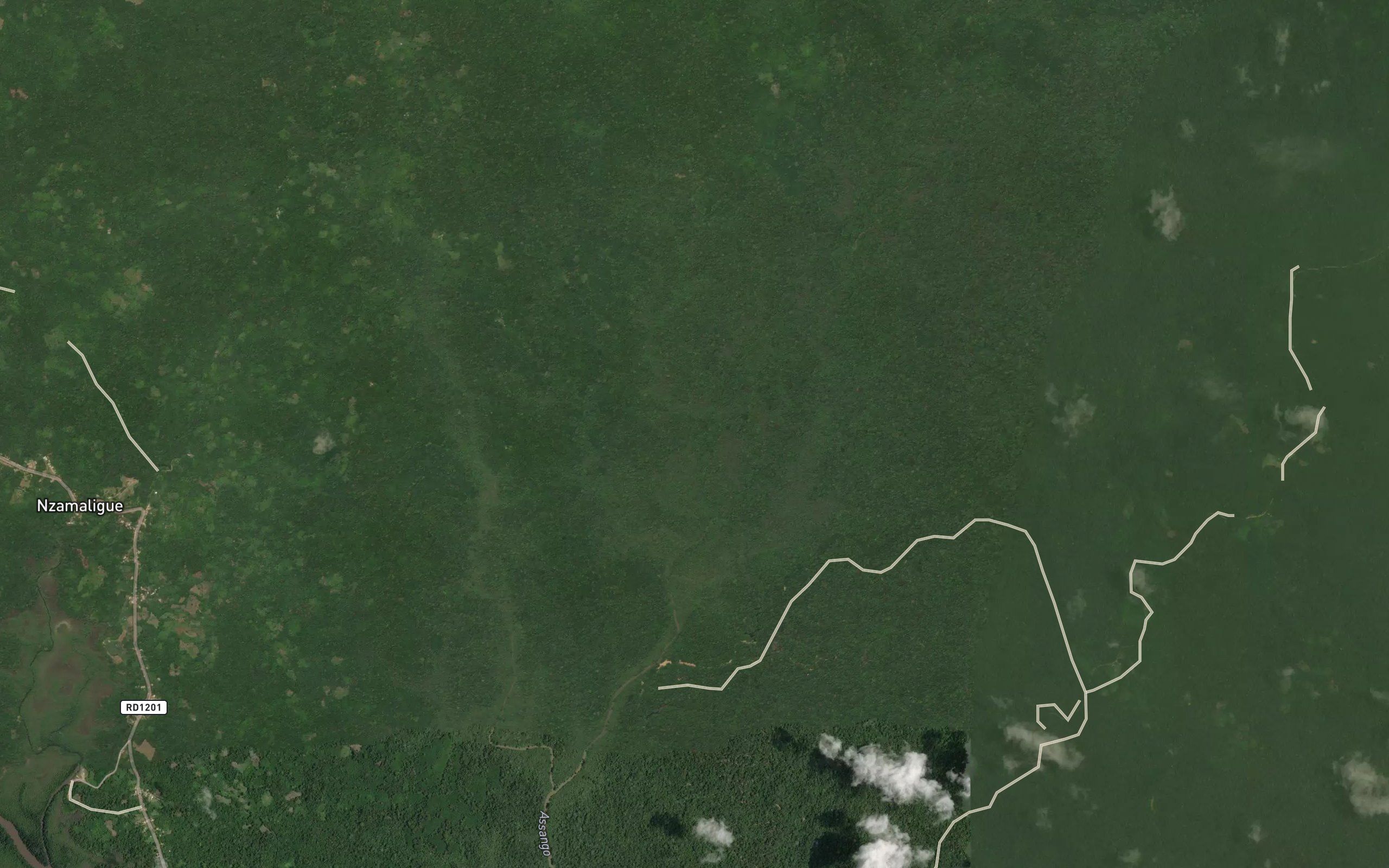 Mvoum