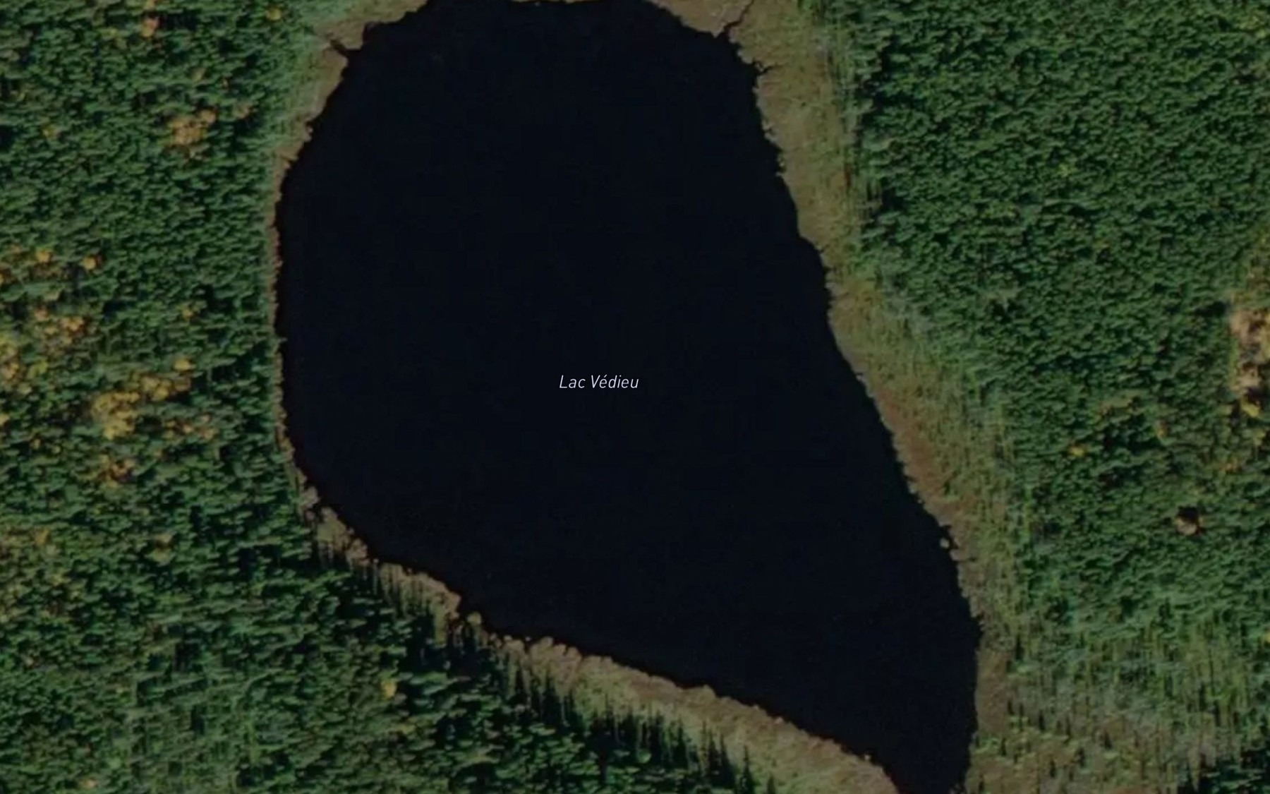 Satellite map of the Lac Vedieu