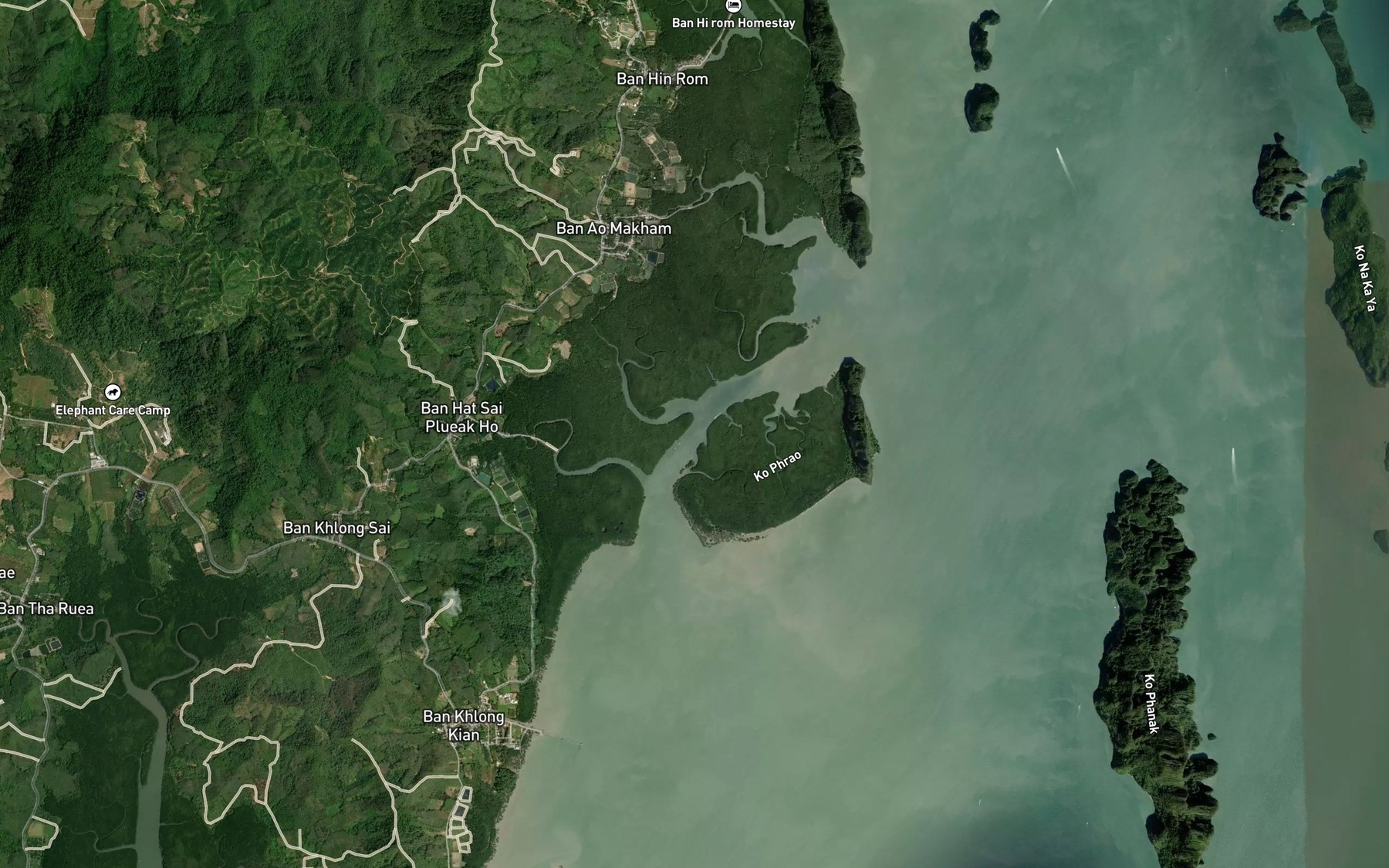 Satellite map of the Khlong Chong Lat
