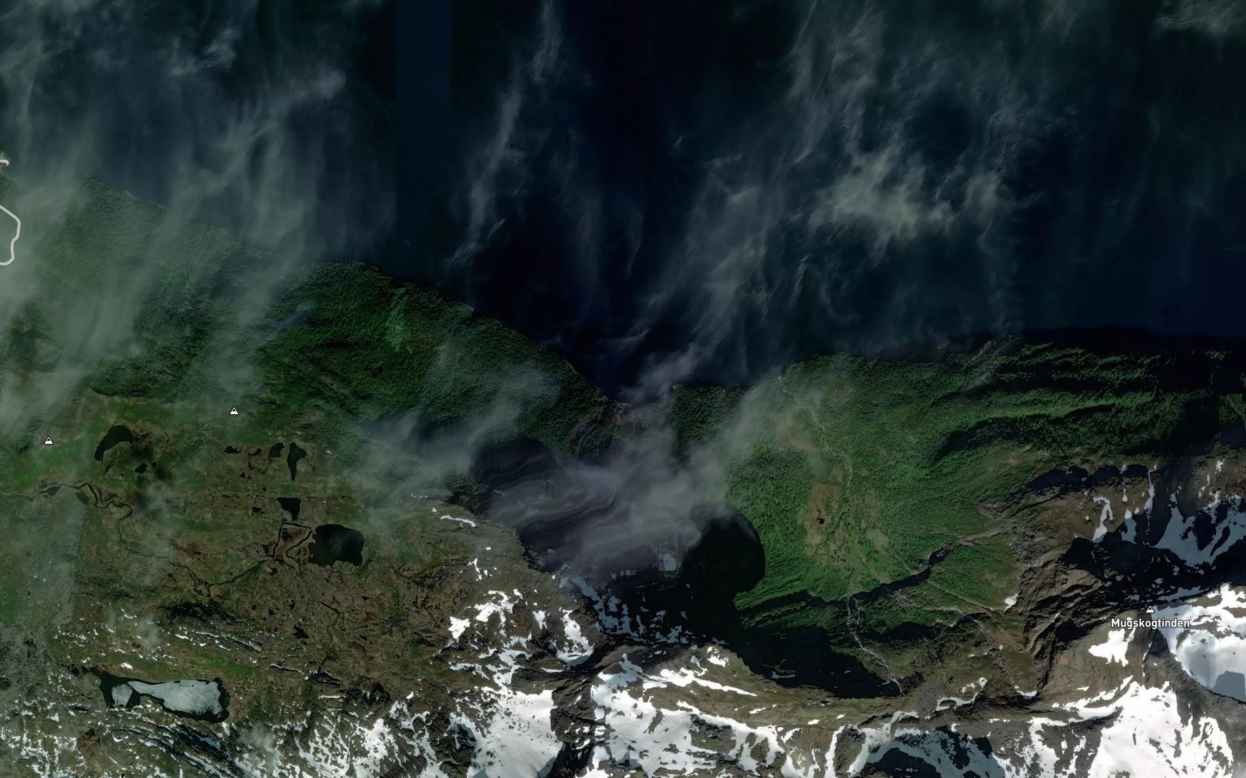 Satellite map of the Mugskogvika