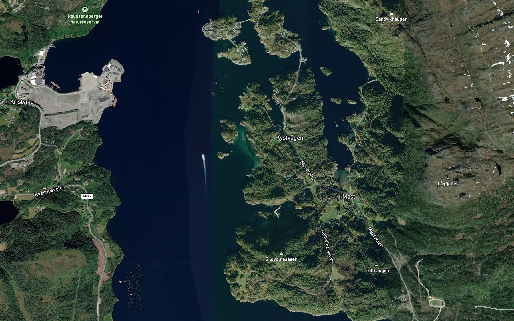 Satellite map of the Buvikan