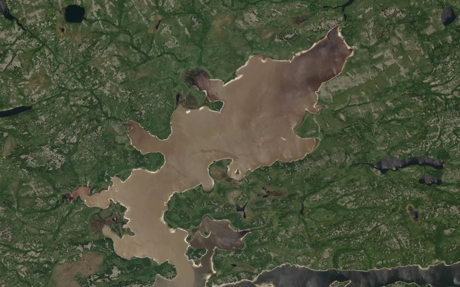 Satellite map of the Baie Amichinatwayasich
