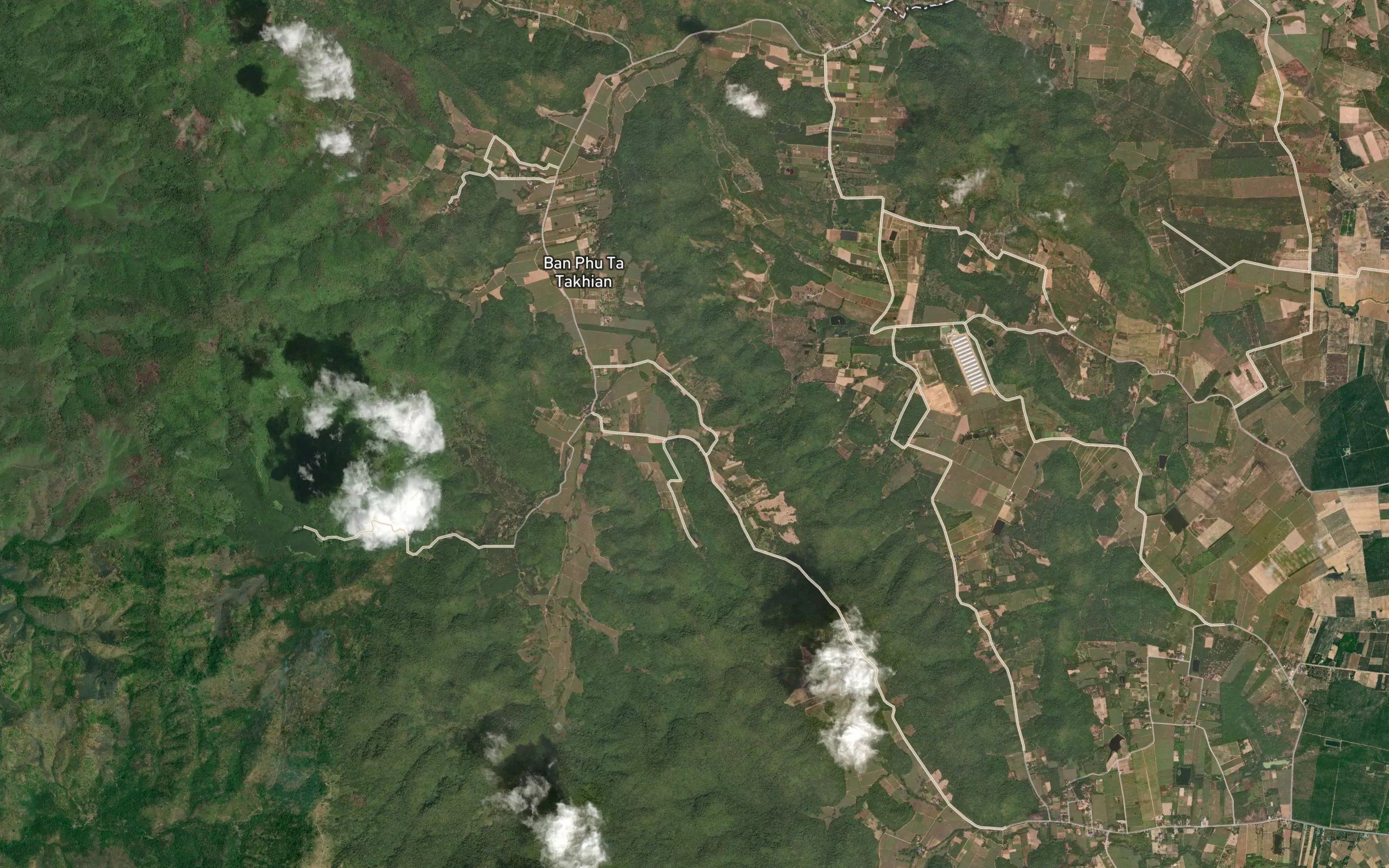 Ang Kep Nam Ban Phu Takhian