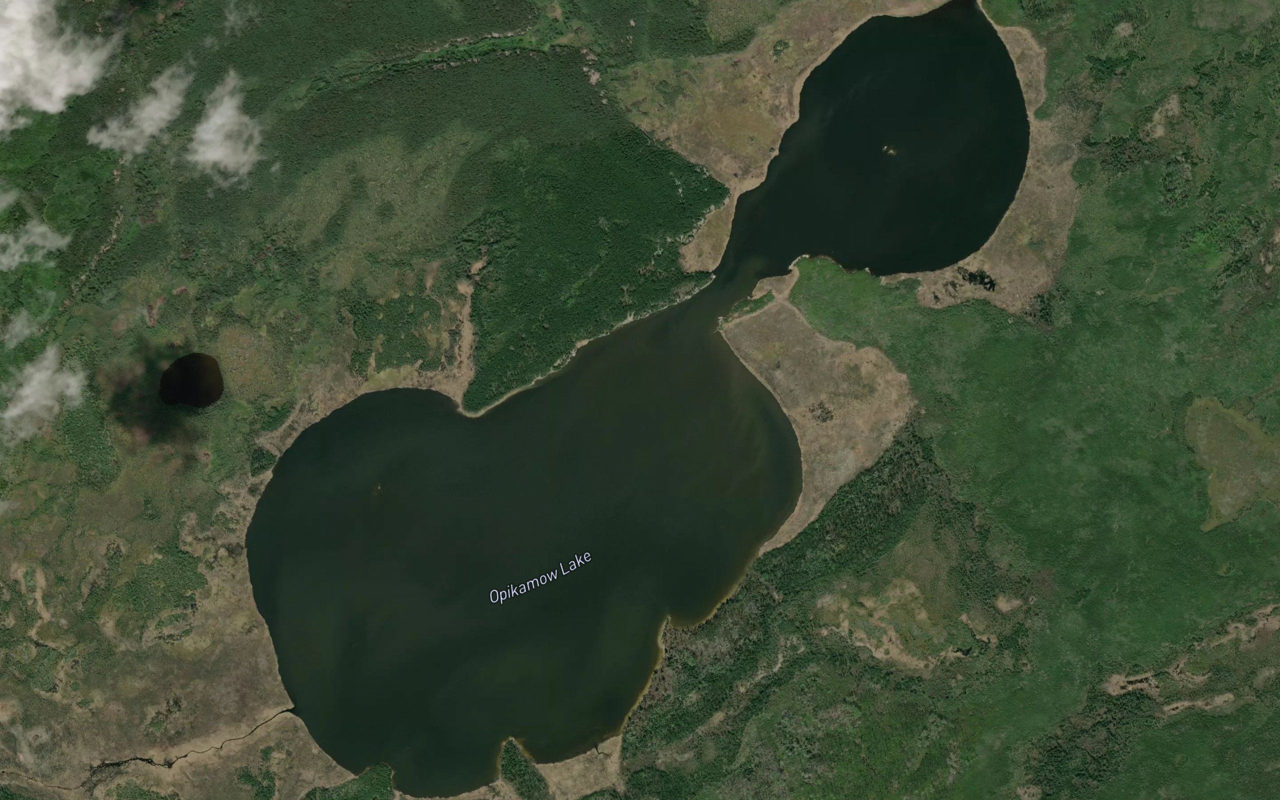 Opikamow Lake