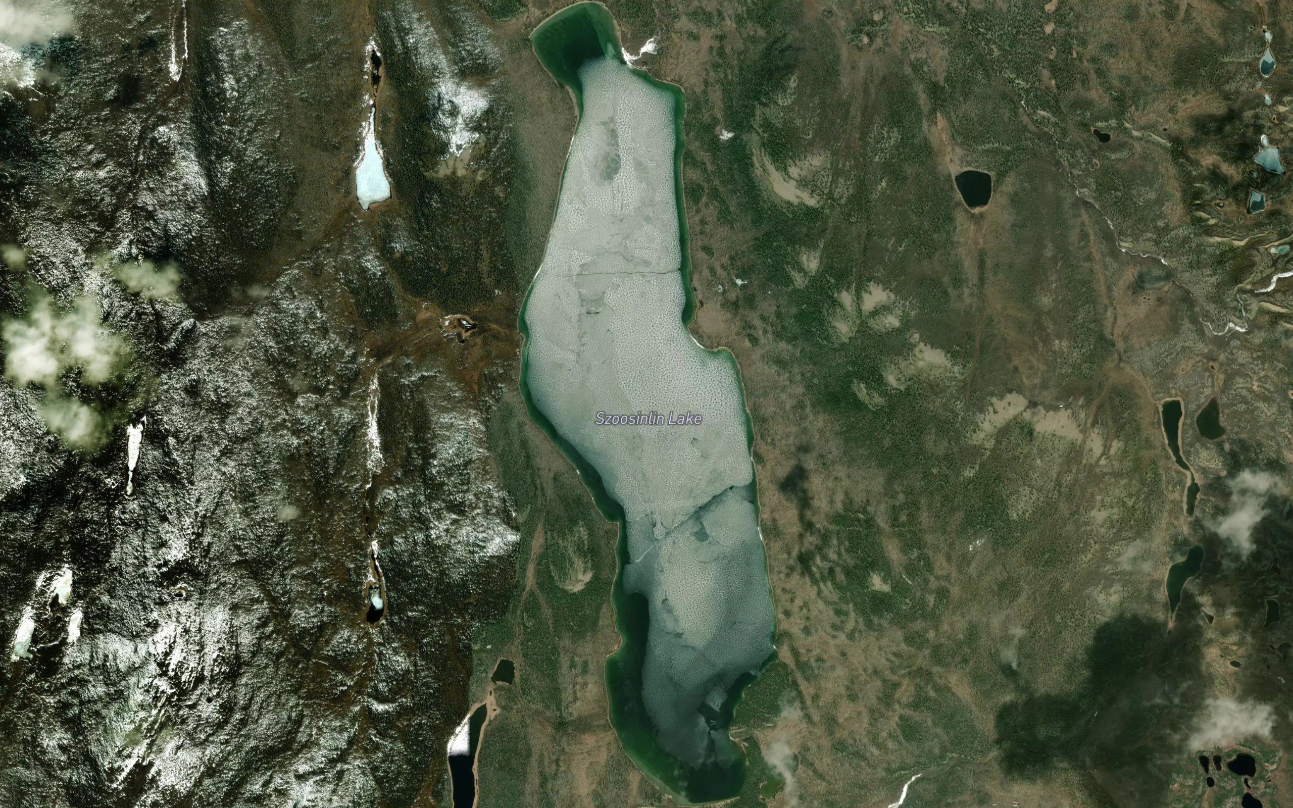 Szoosinlin Lake