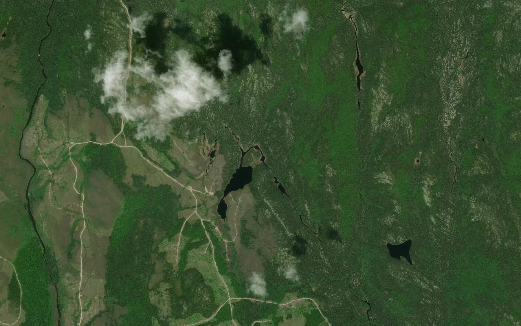 Satellite map of the Lac des Fardoches