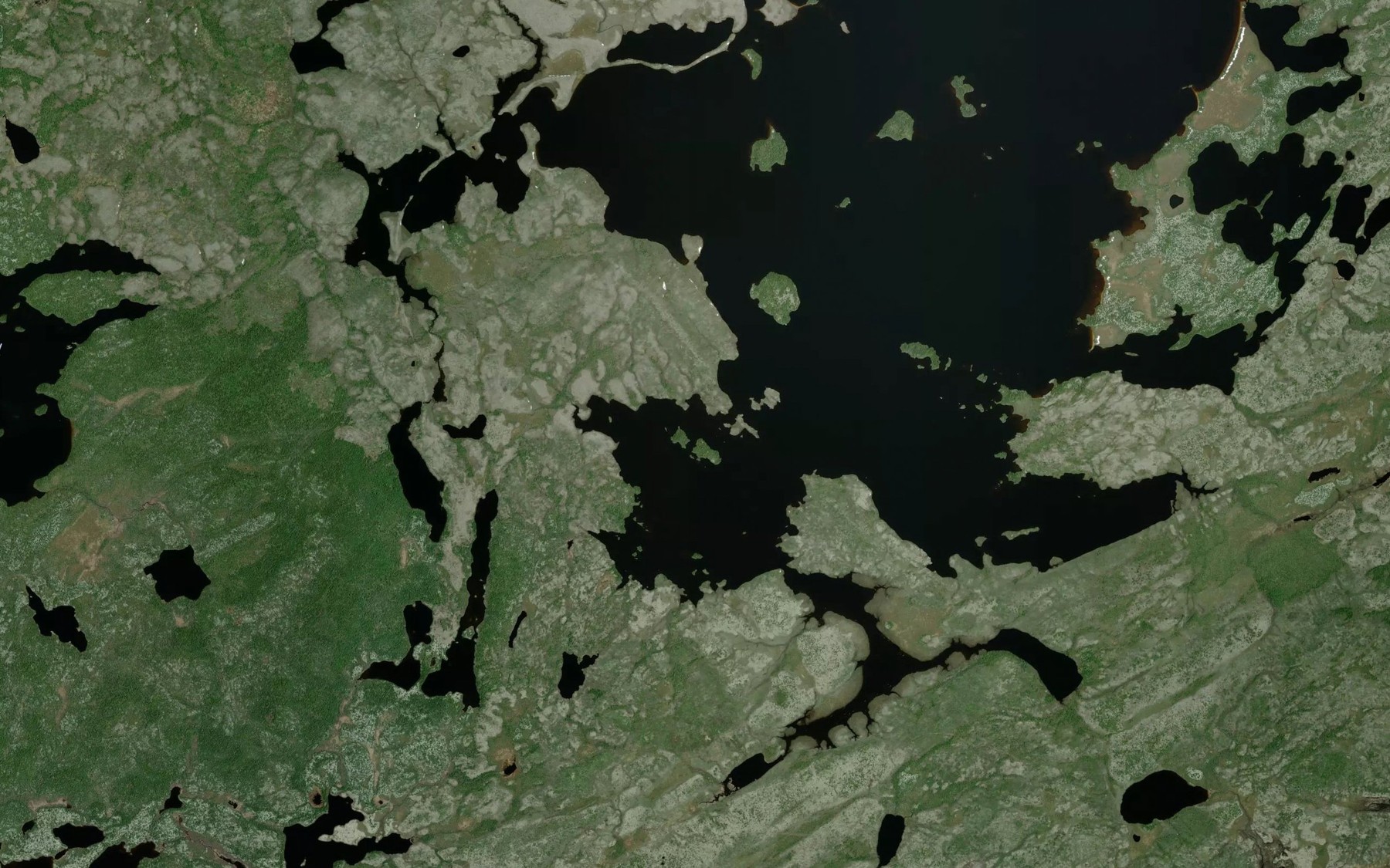 Satellite map of the Baie Achinuseskasich