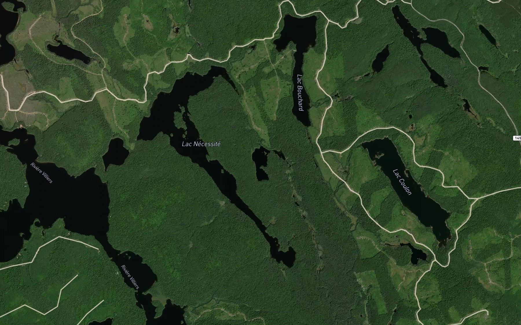 Satellite map of the Petit lac Bouchard
