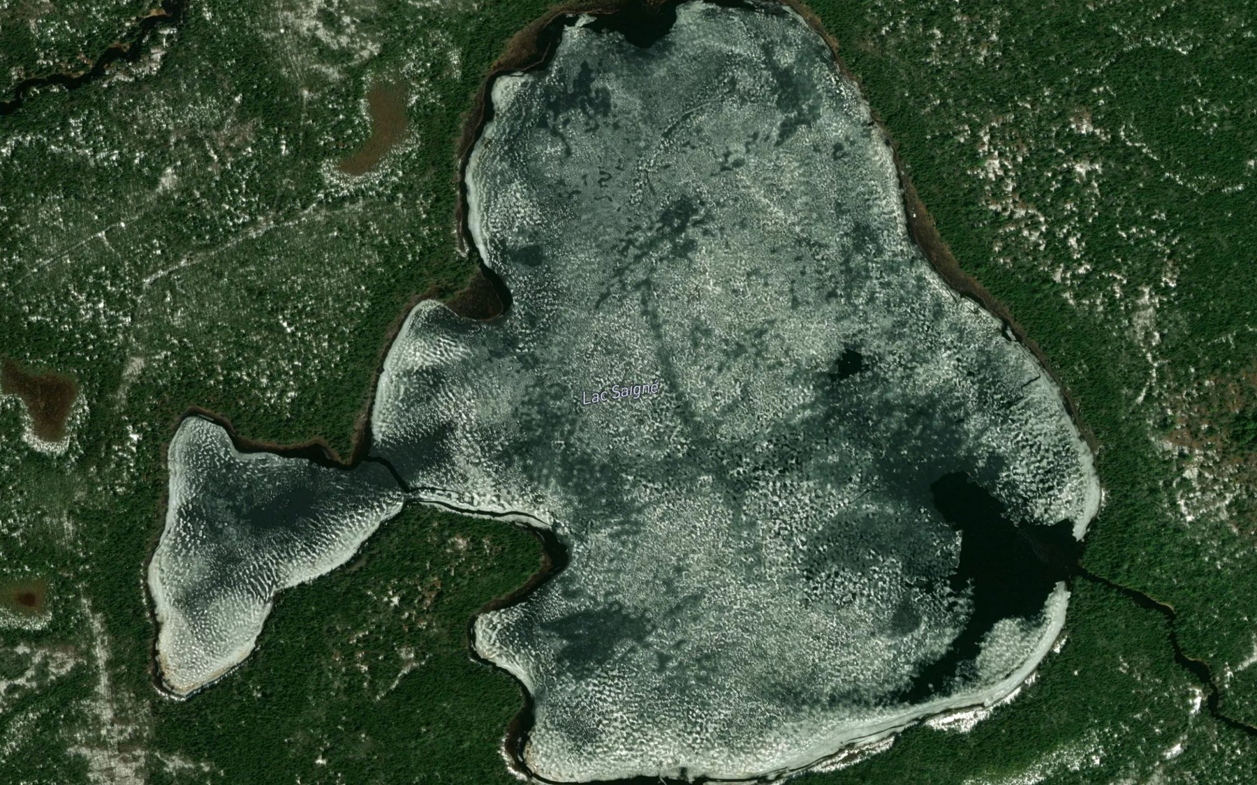 Satellite map of the Lac Saigne