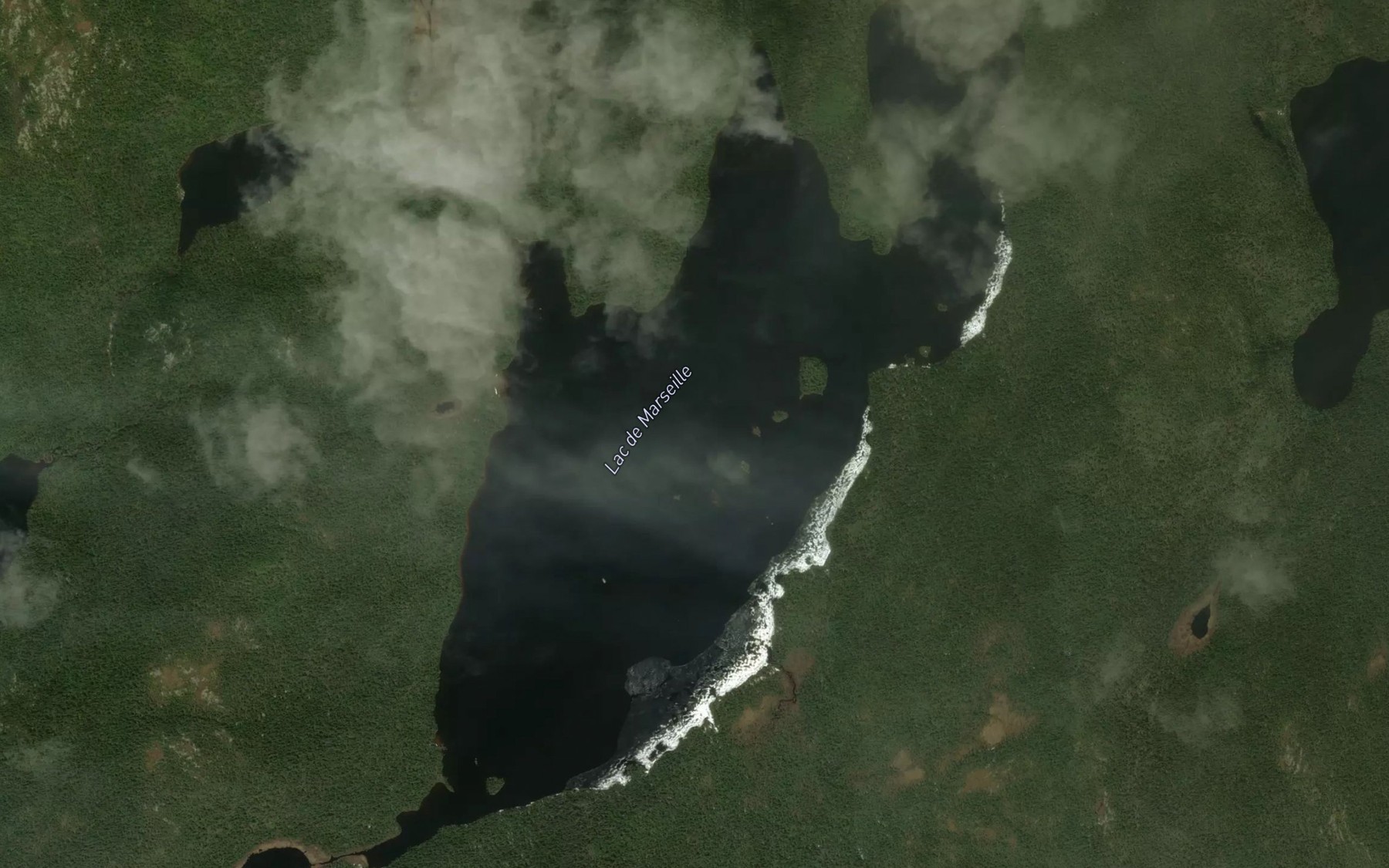 Satellite map of the Lac de Marseille