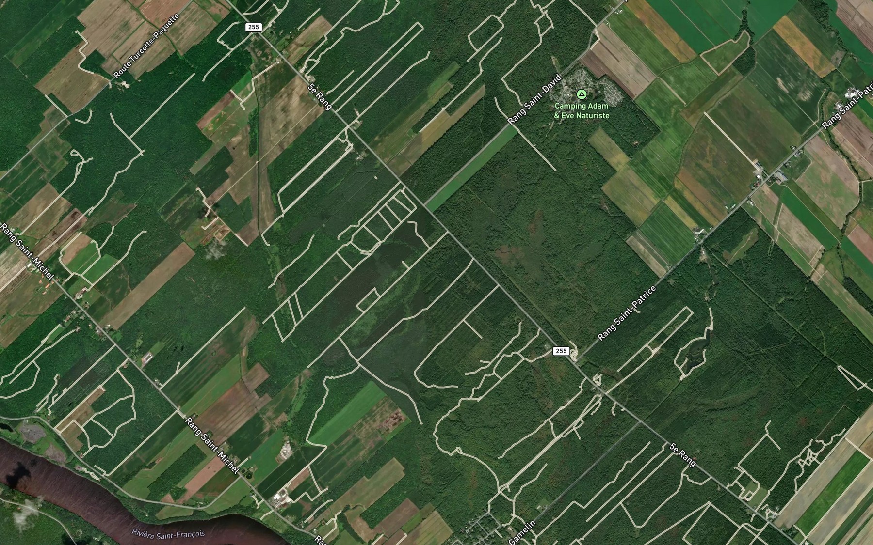 Satellite map of the Cours d'eau Lopes