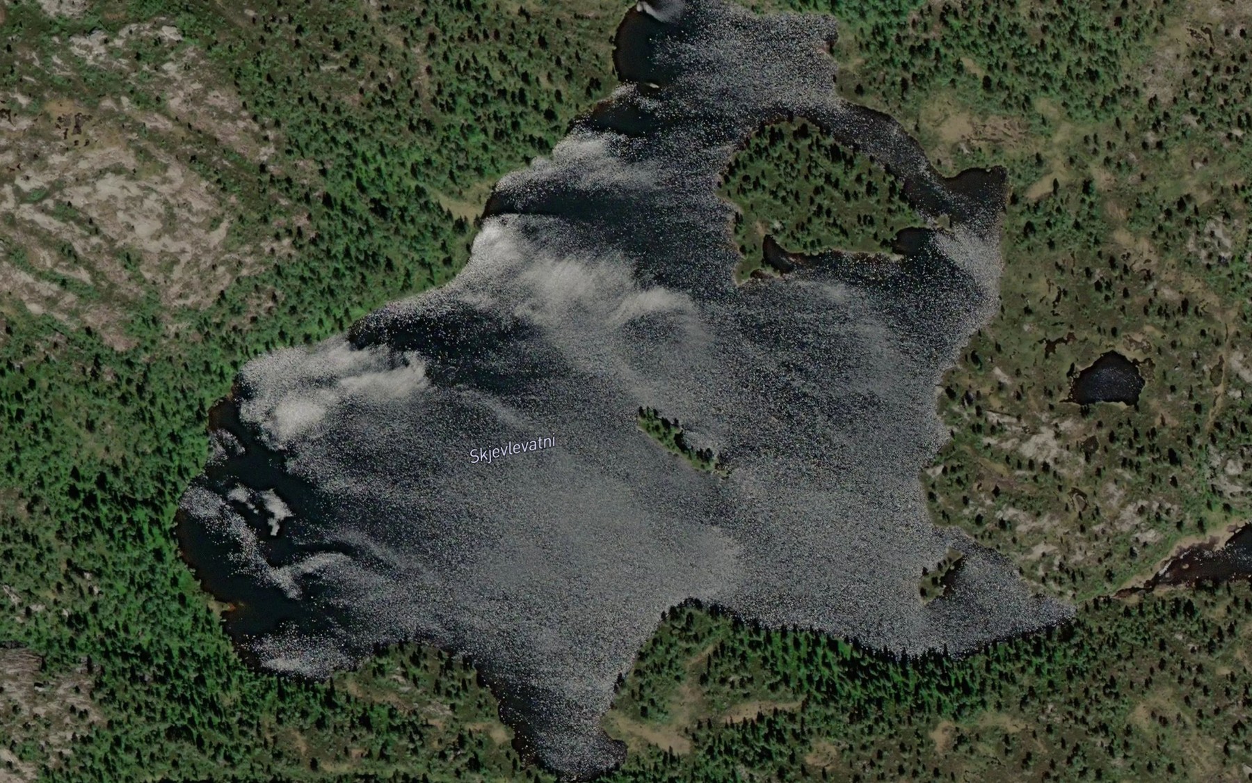Satellite map of the Skjevlevatni