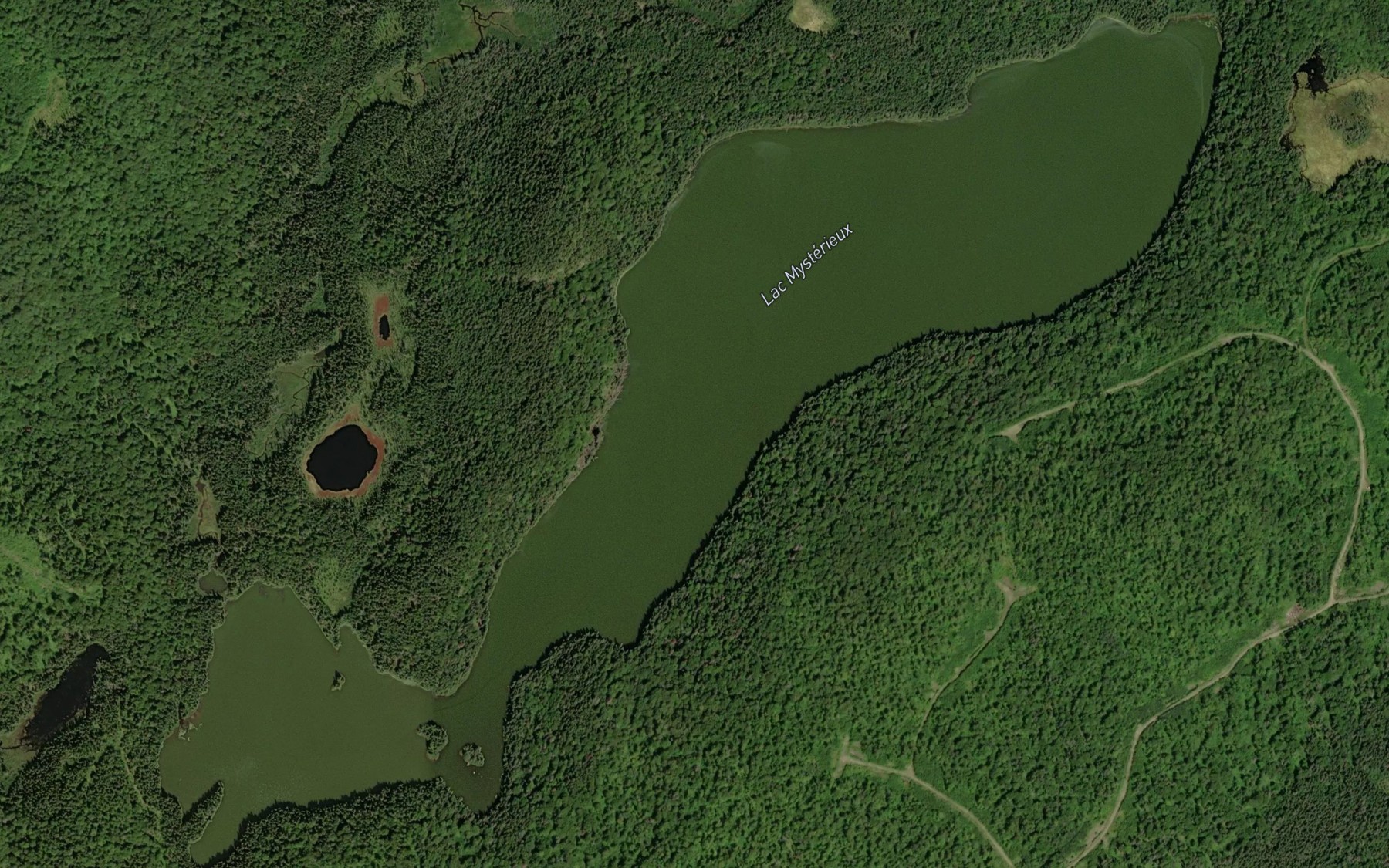 Satellite map of the Lac Mysterieux