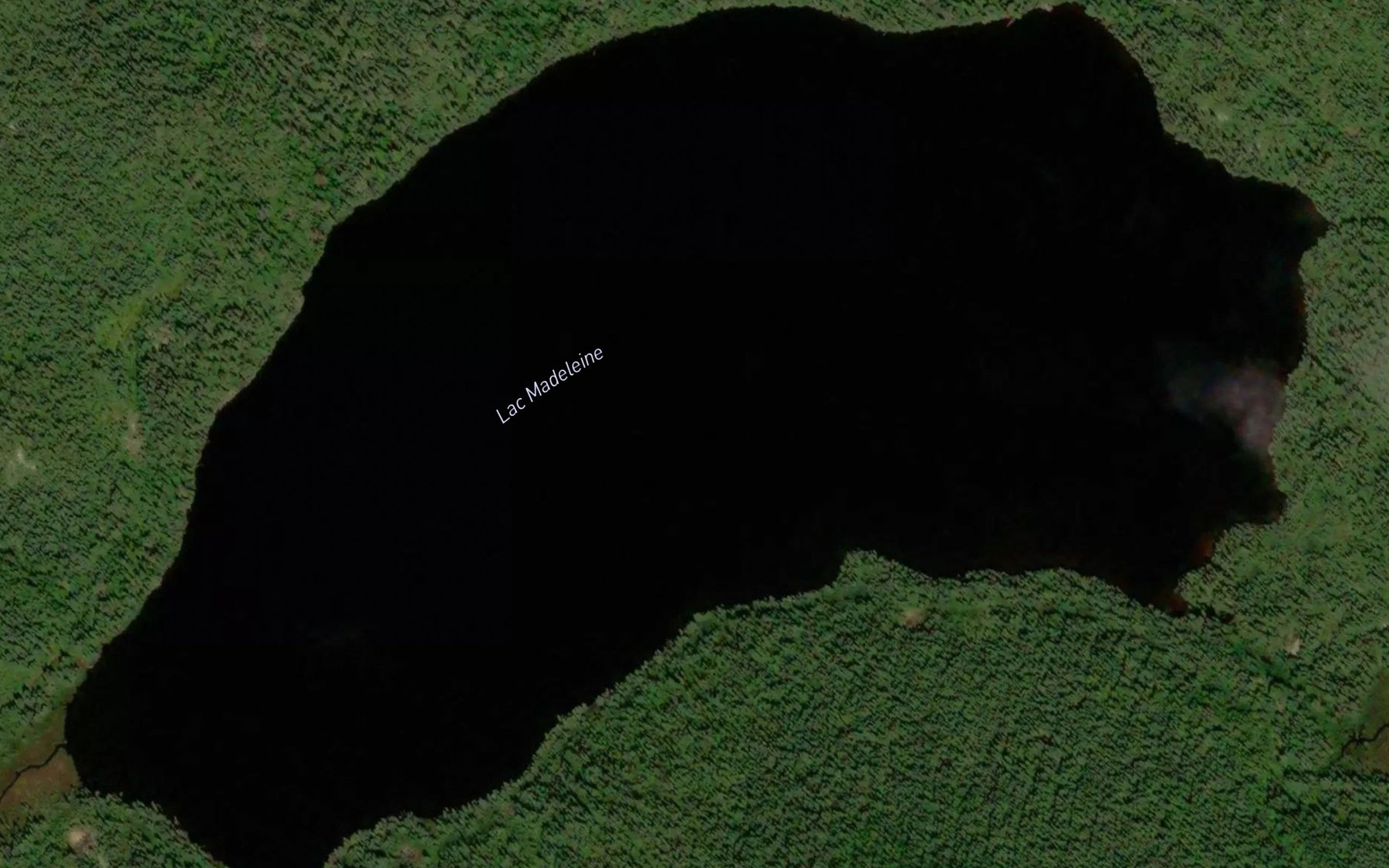 Satellite map of the Lac Madeleine