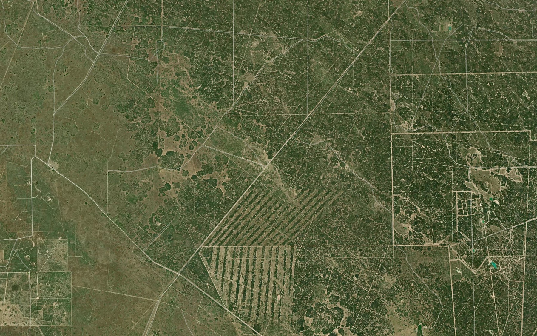Satellite map of the Round Lake