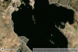 Laguna Varvarco Tapia