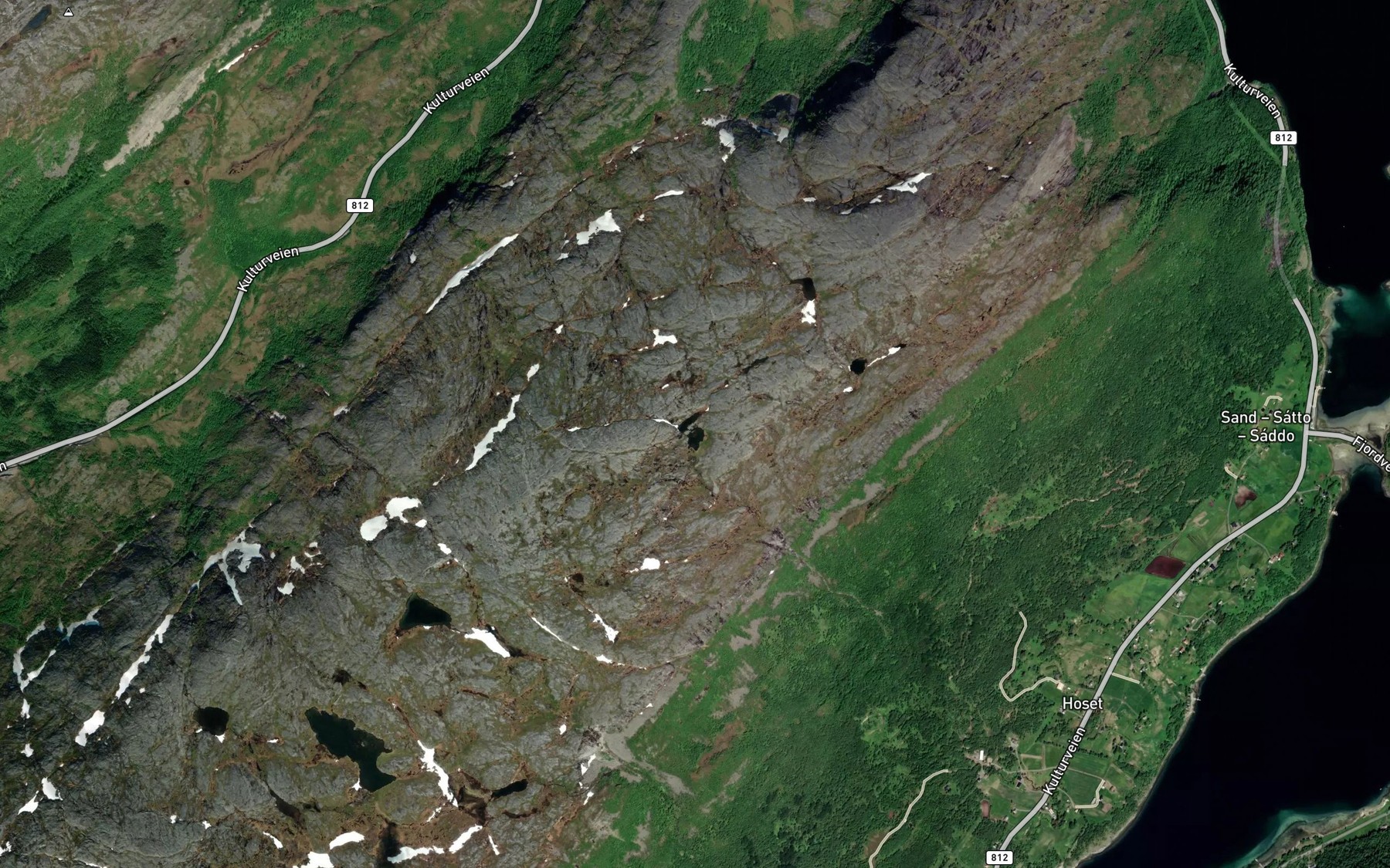 Satellite map of the Molnelvvatnet