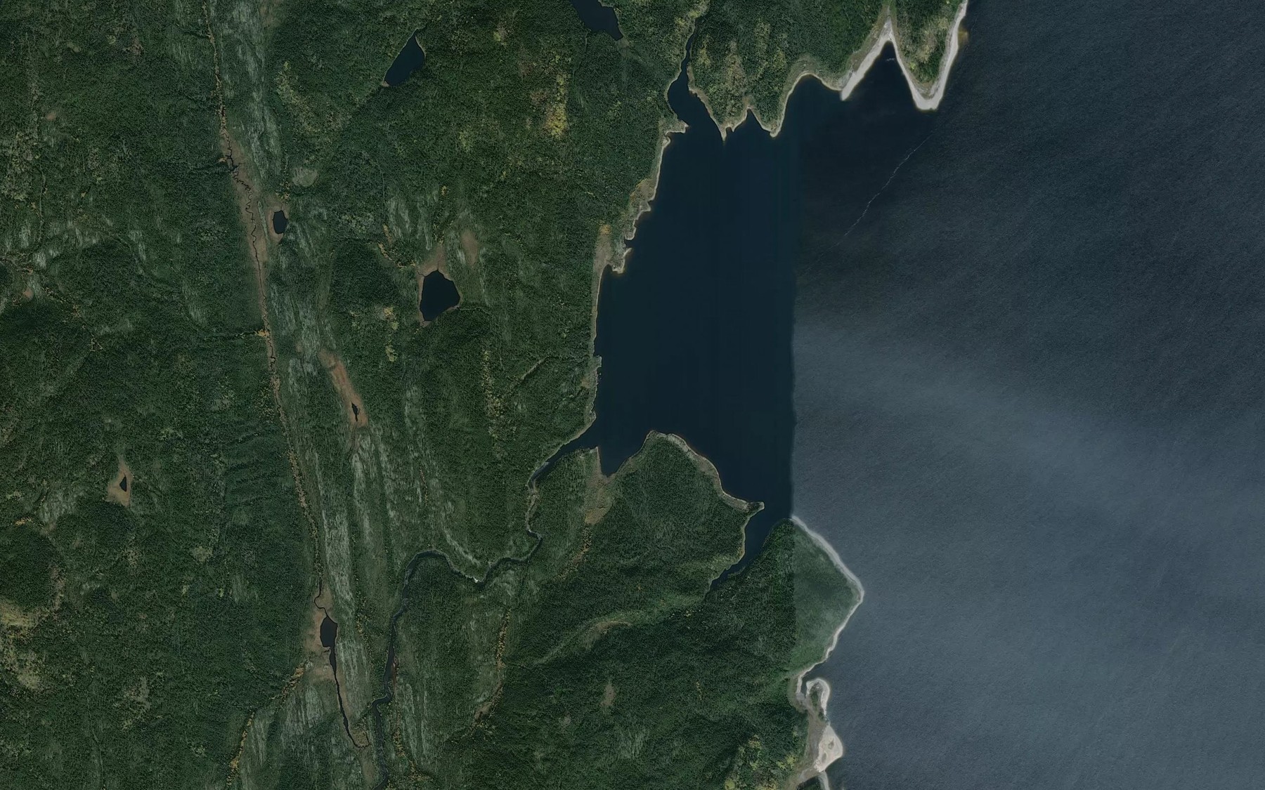 Satellite map of the Riviere Ushtishkukamiu