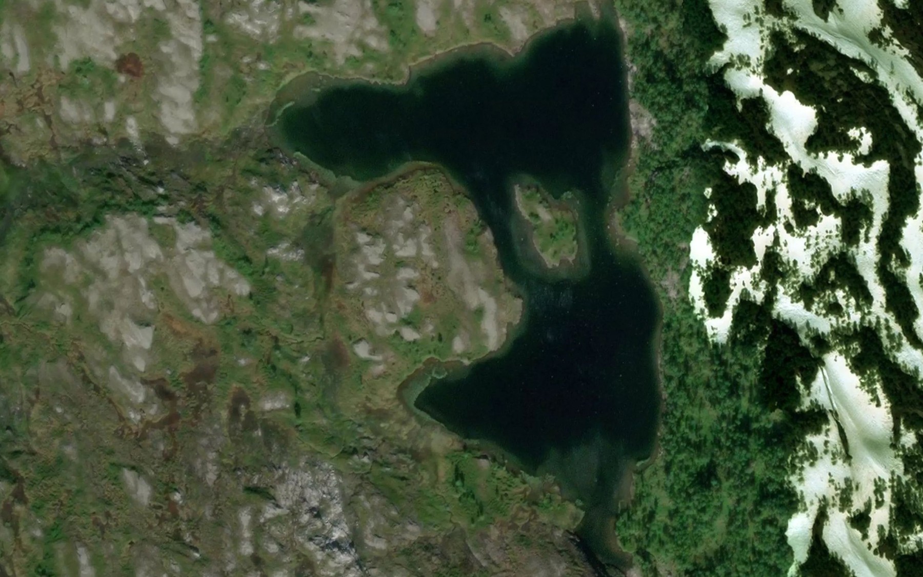 Satellite map of the Klumptjorna,midtre
