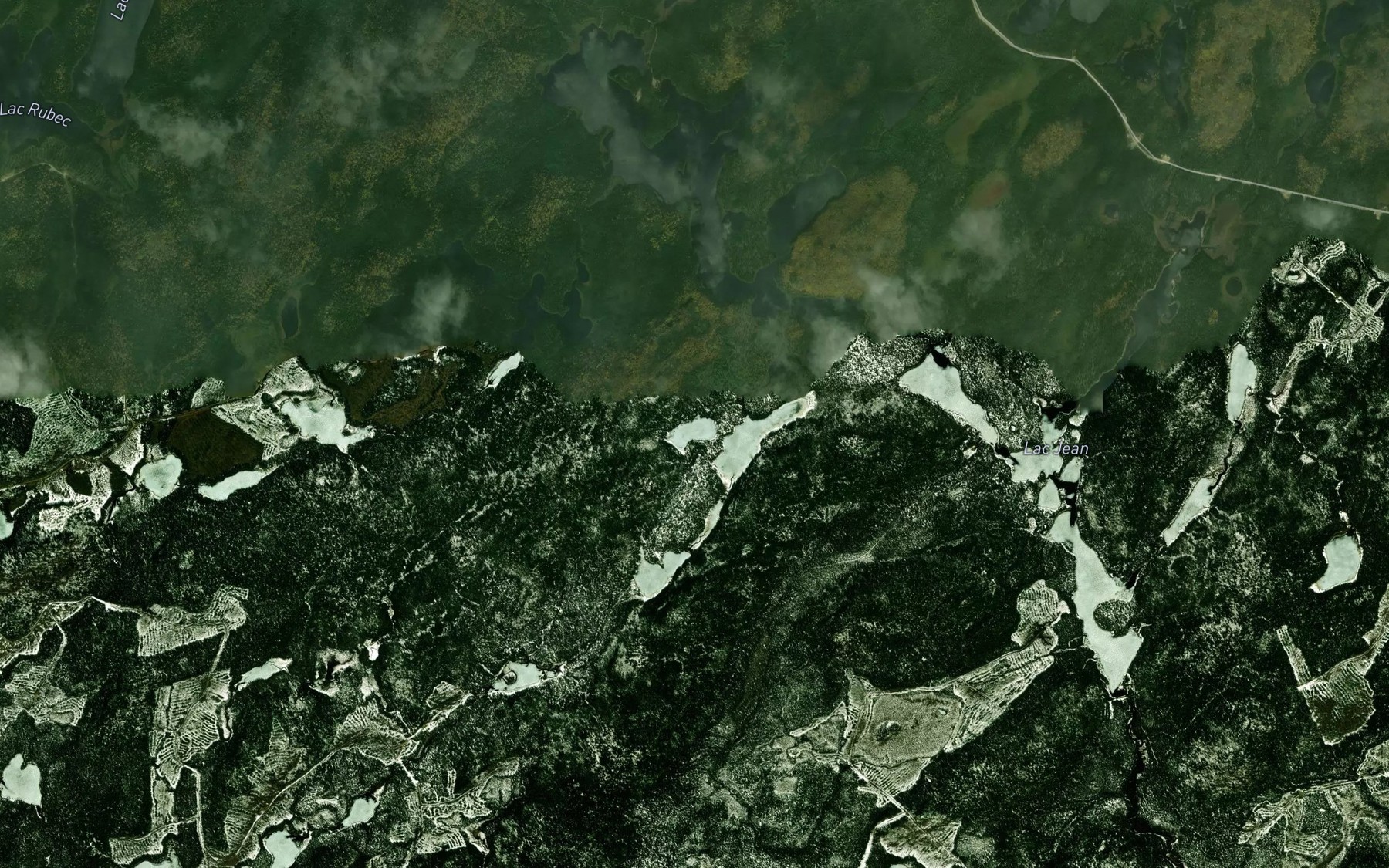 Satellite map of the Lac du Credo