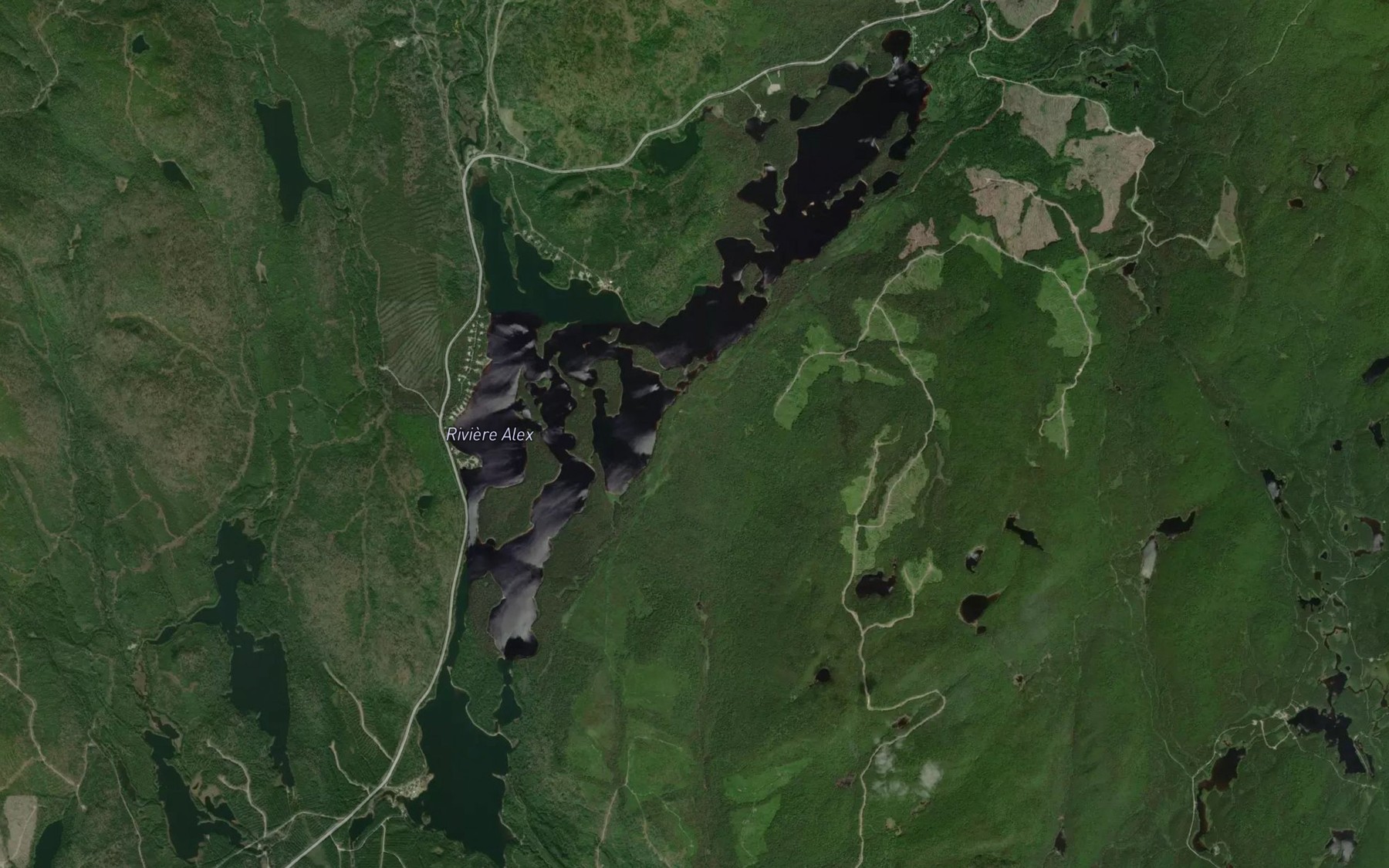 Satellite map of the Lac aux Grandes Pointes