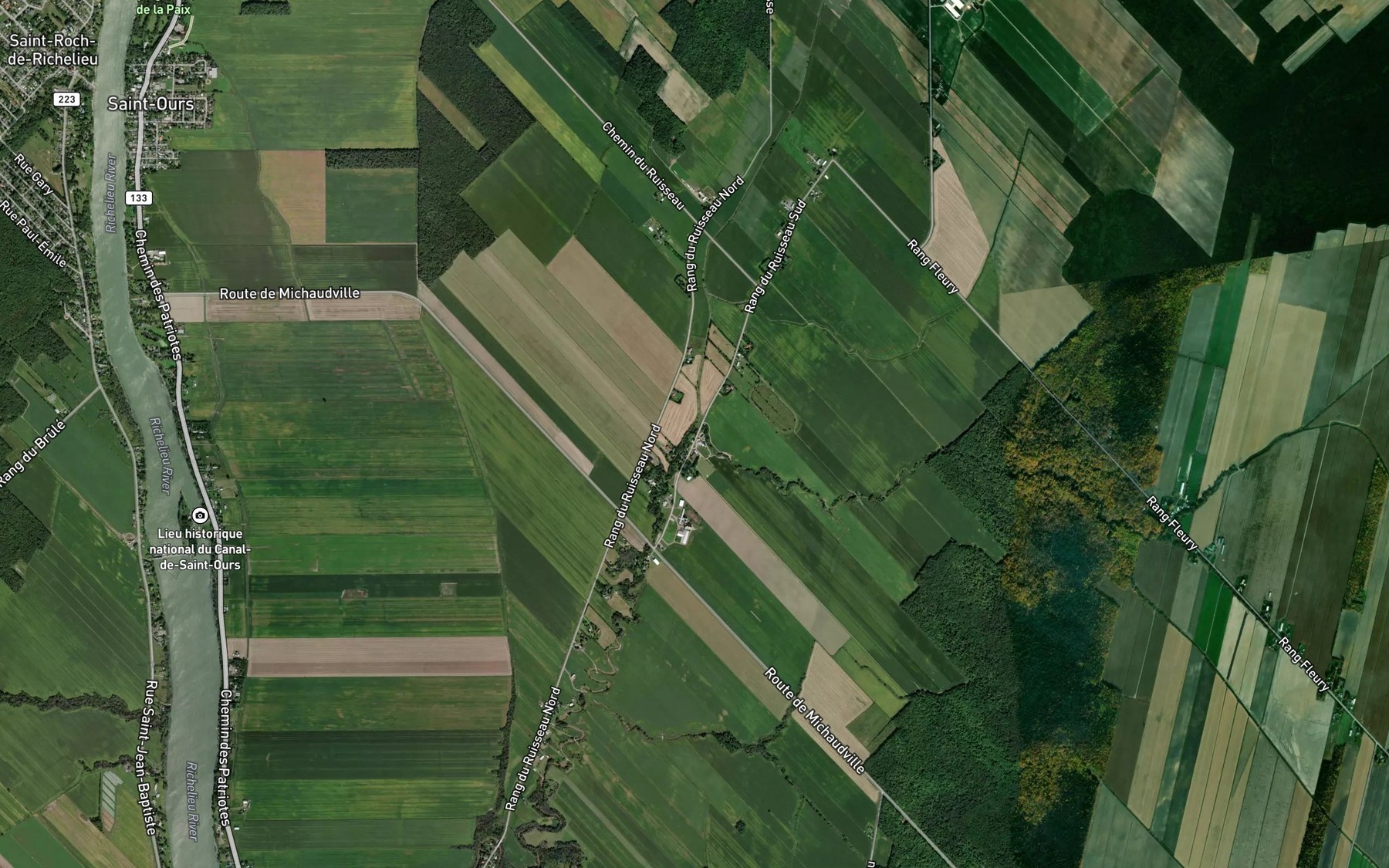 Satellite map of the Decharge des Onze