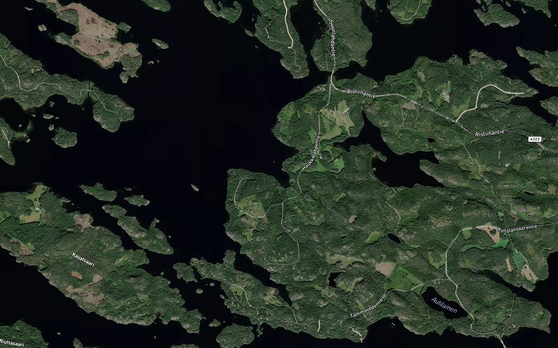 Satellite map of the Pieni Huhtilahti