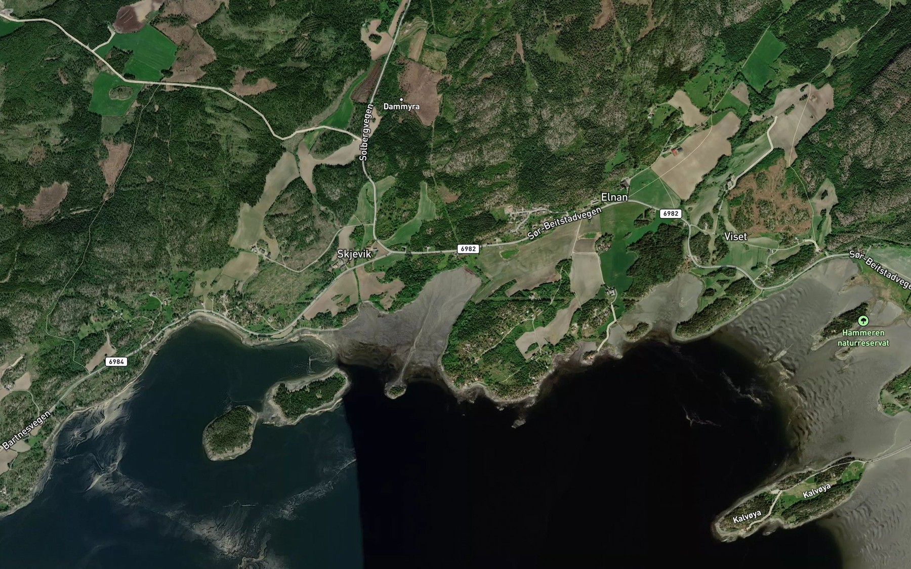 Satellite map of the Elnbukta