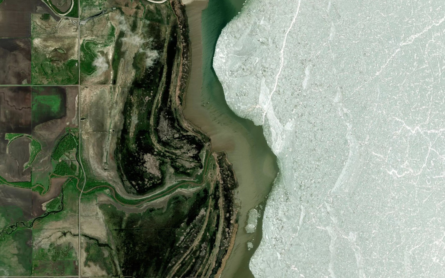 Satellite map of the Vermilion River