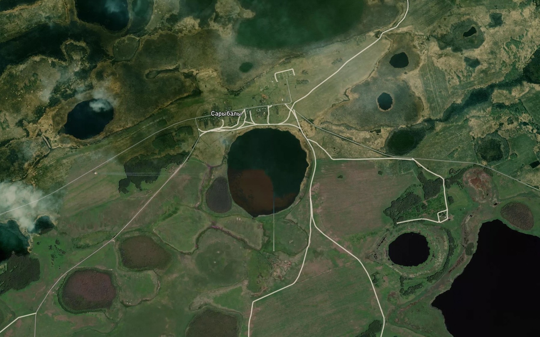 Satellite map of the Ozero Pochtovoye