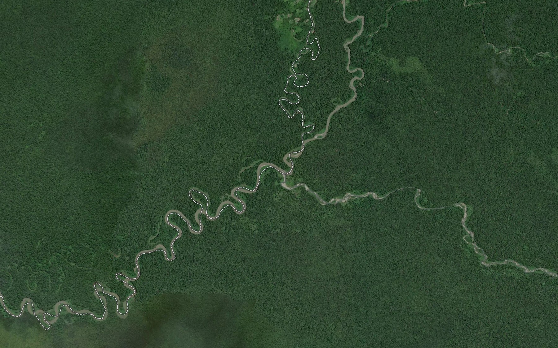 Satellite map of the Chisholm River