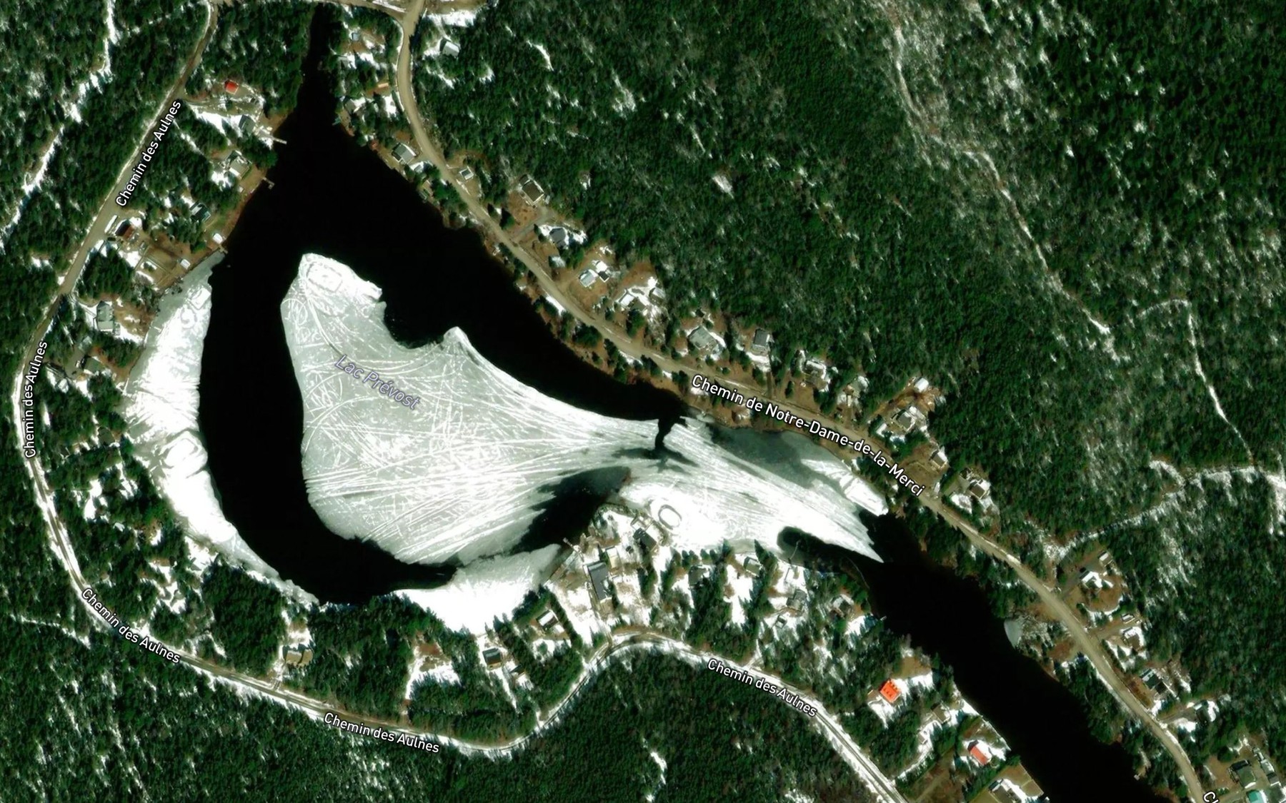 Satellite map of the Lac Prevost