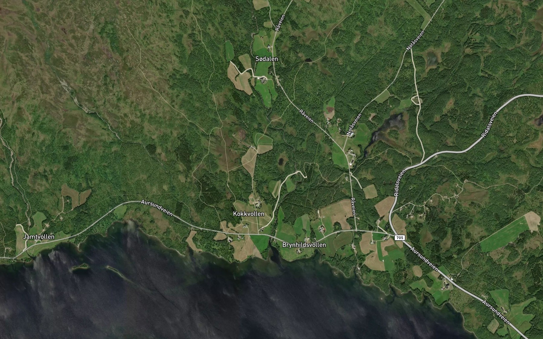 Satellite map of the Lomtjonna