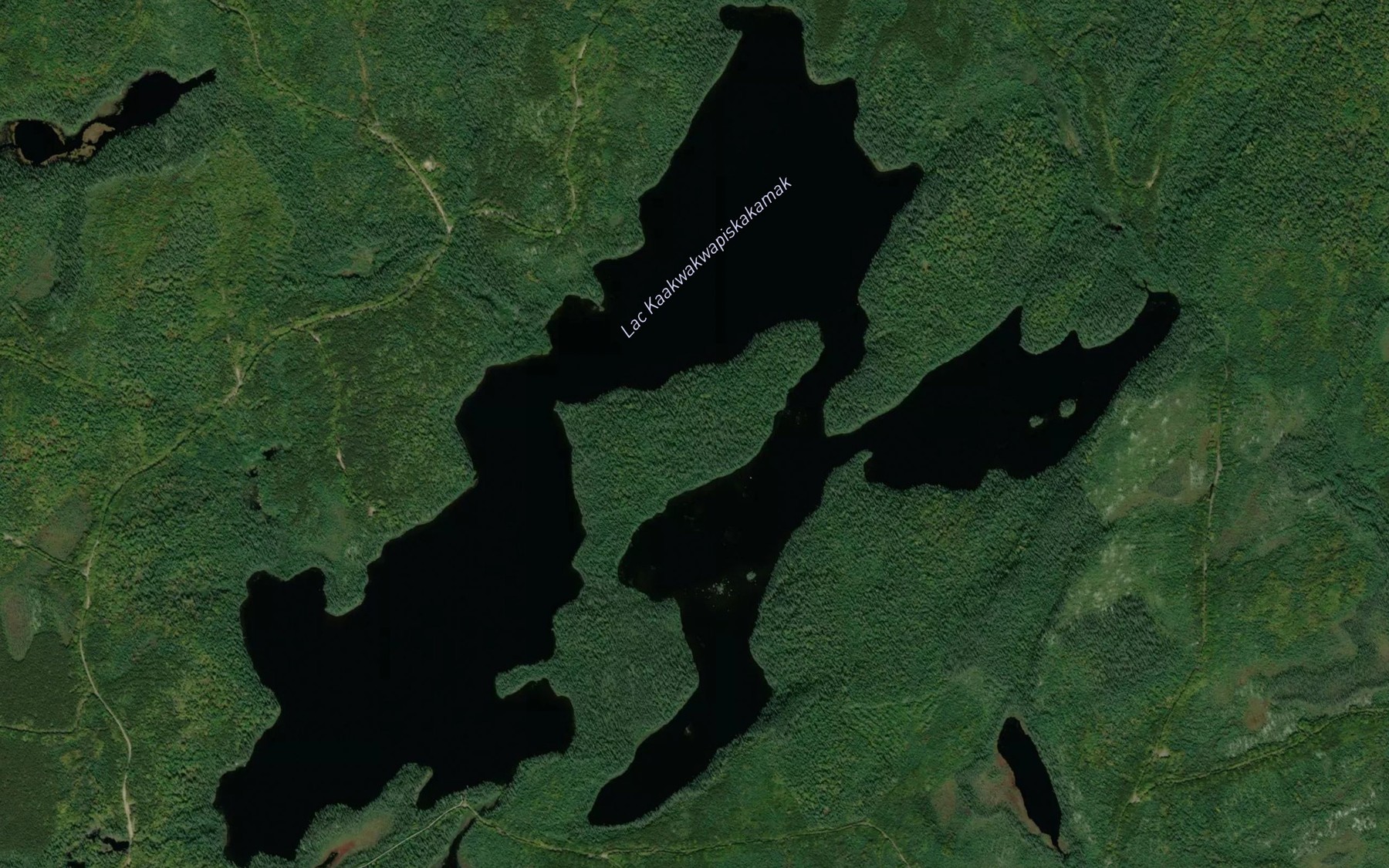Satellite map of the Lac Kaakwakwapiskakamak