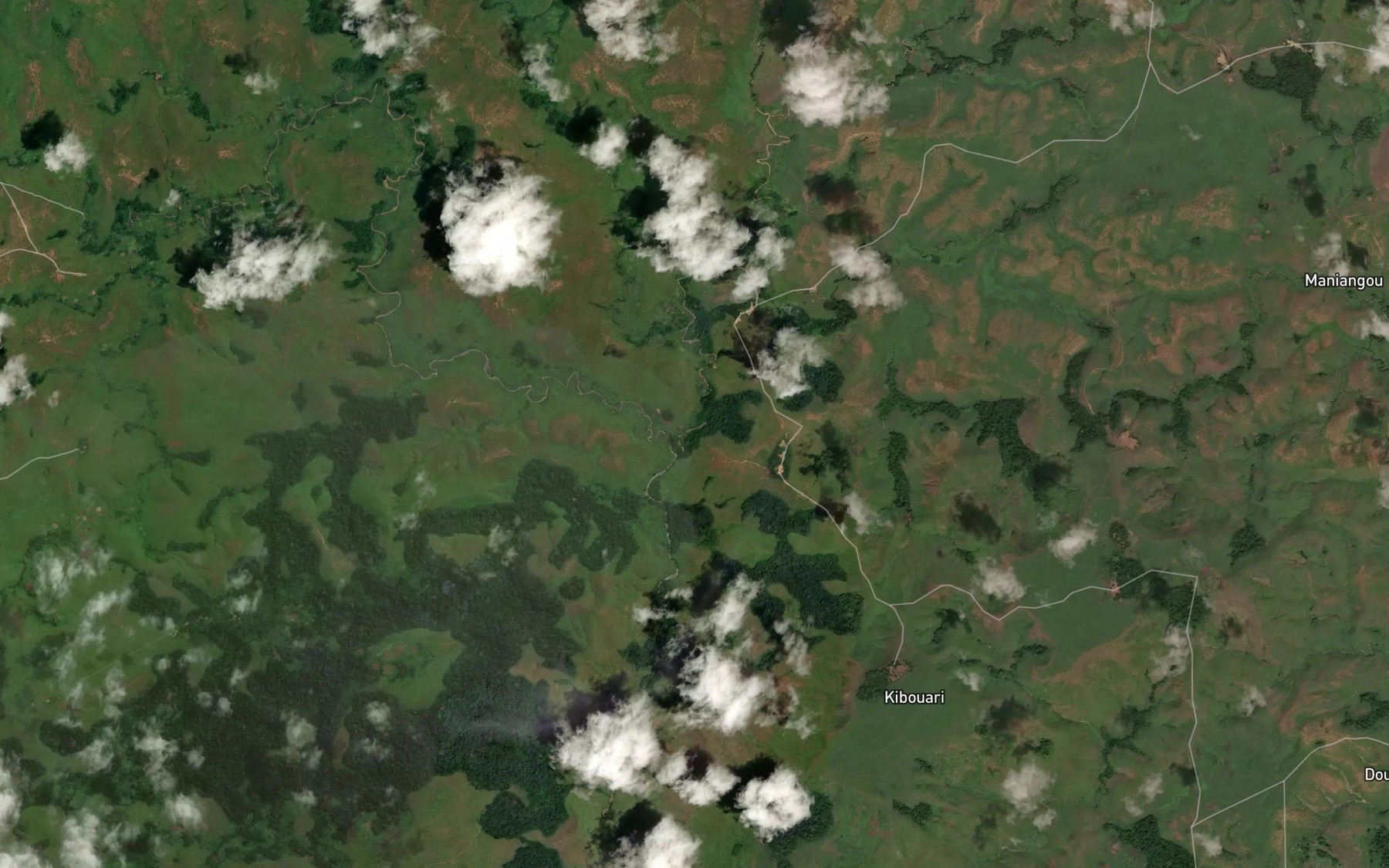 Satellite map of the Loukandou