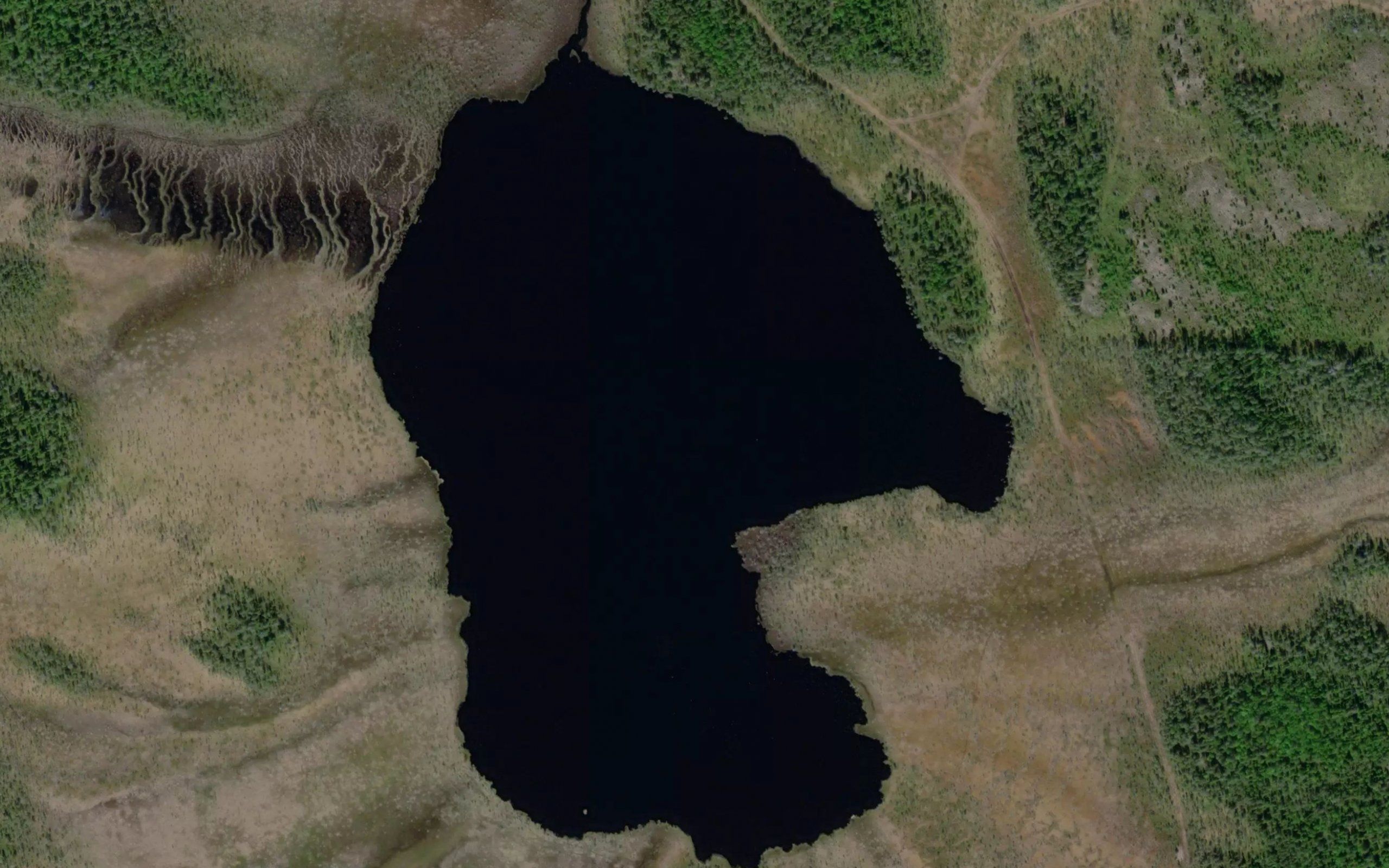 Ozero Maloye Kivilambina