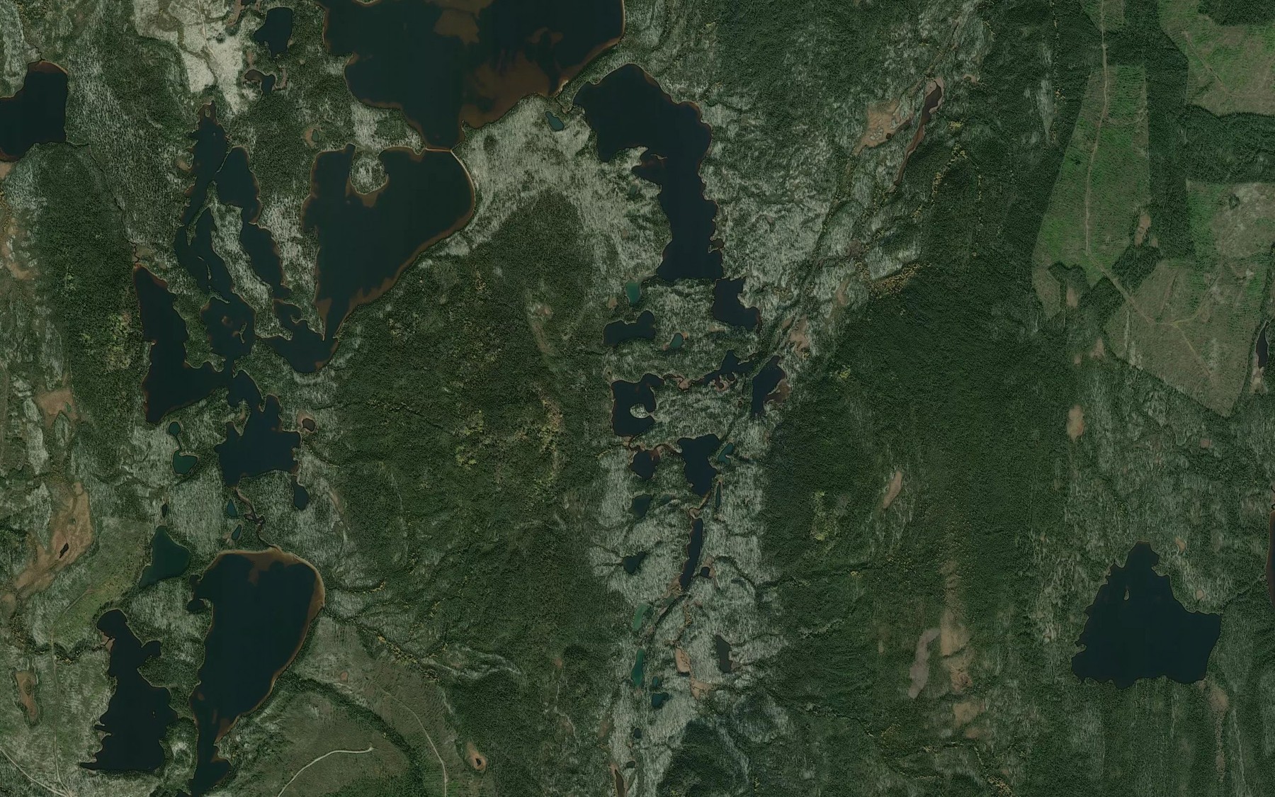 Satellite map of the Lac du Glouton