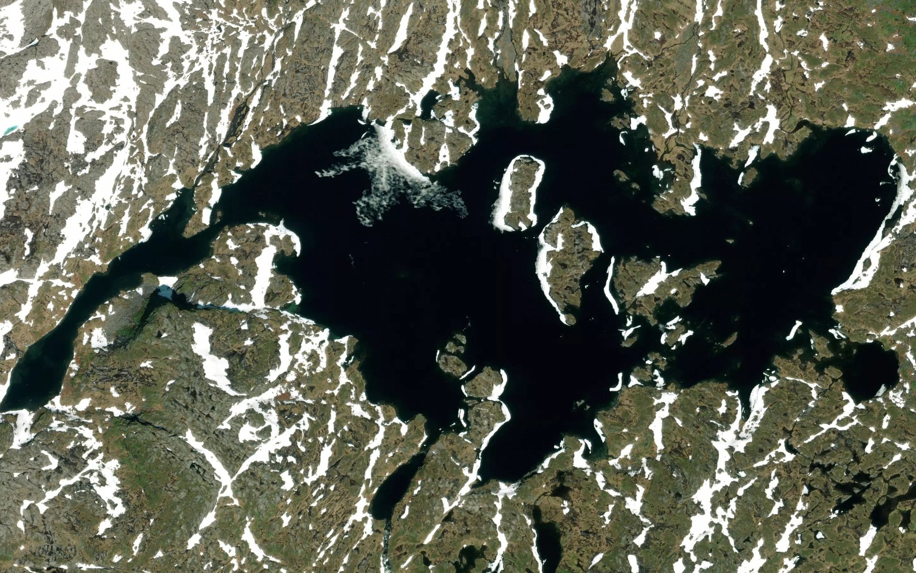 Satellite map of the Overvatnet