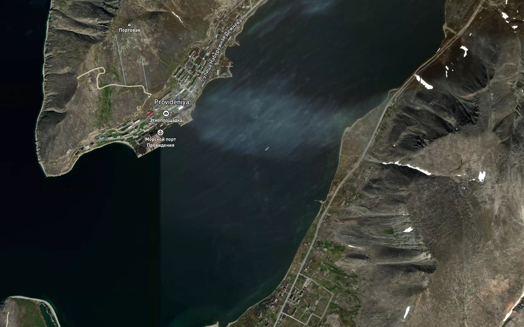 Satellite map of the Bukhta Komsomol'skaya