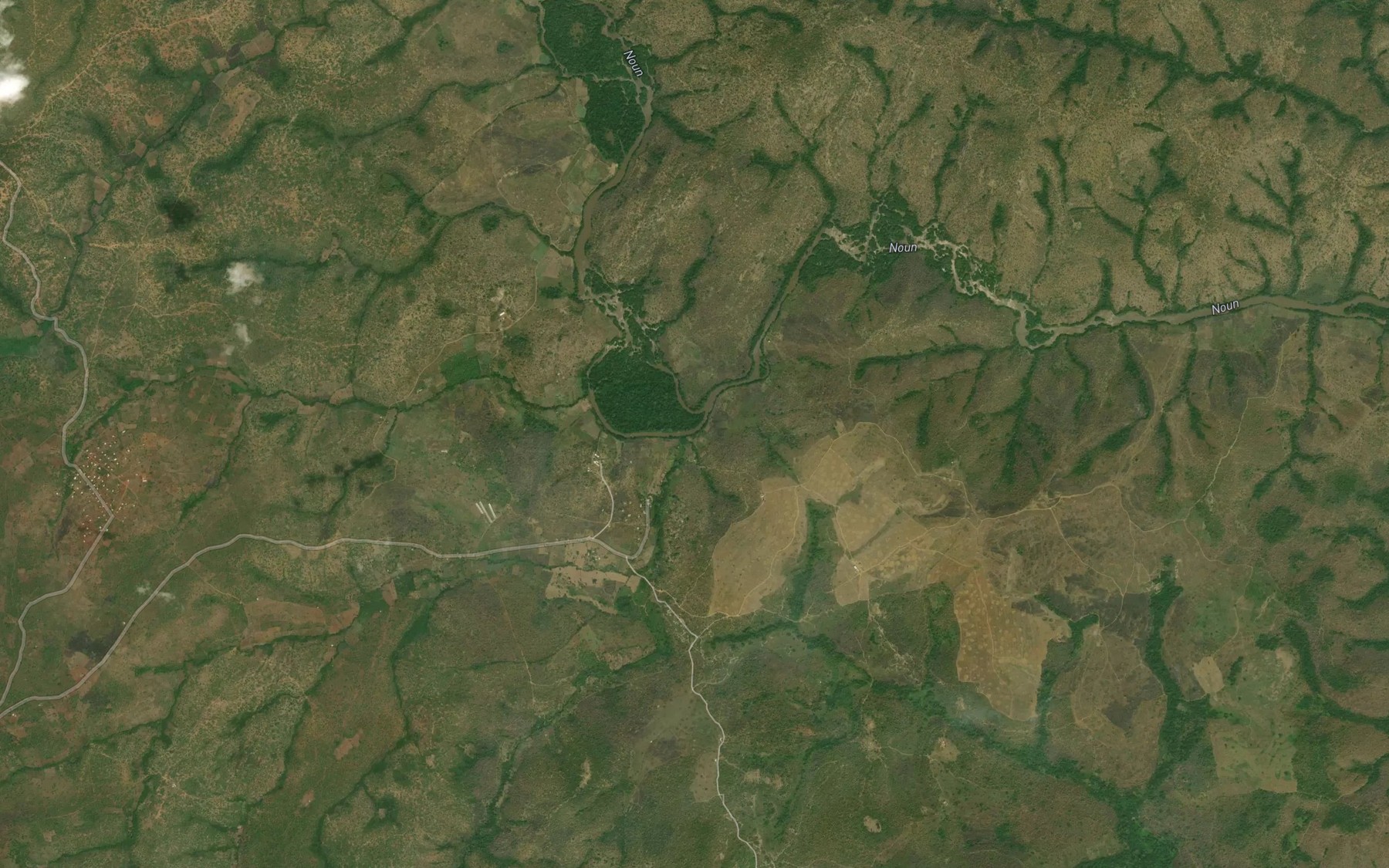 Satellite map of the Pakouara