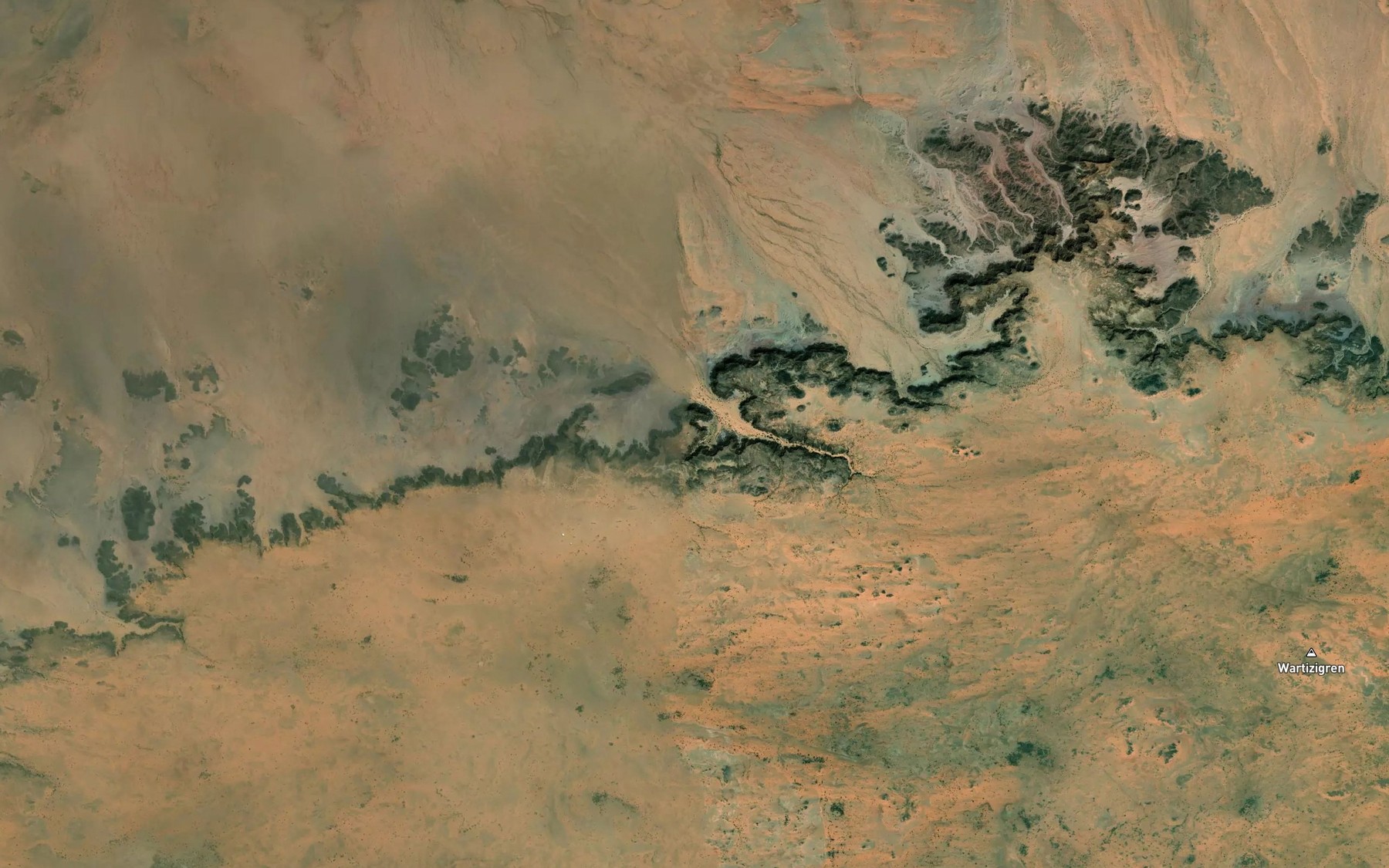 Satellite map of the Tarben
