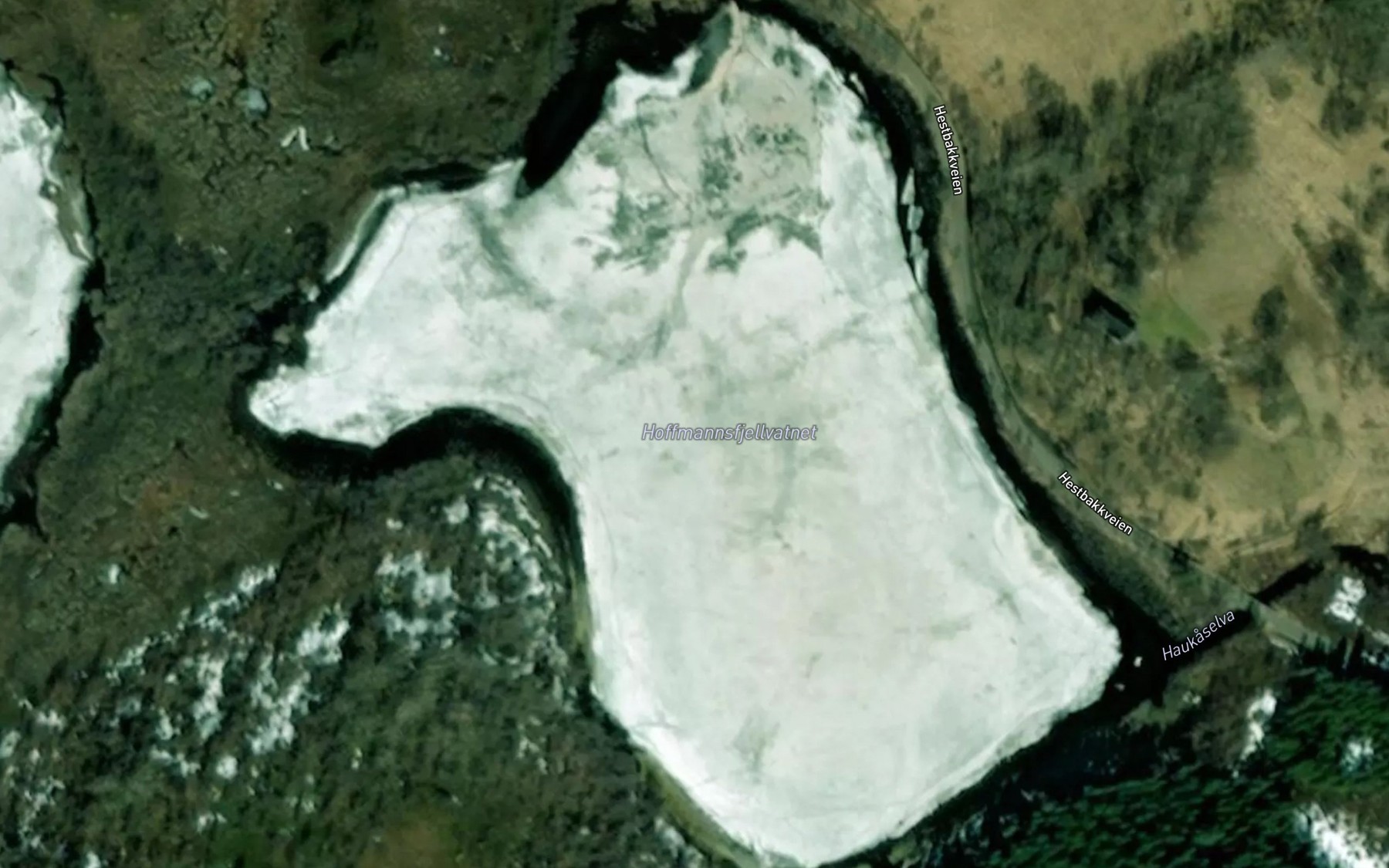 Satellite map of the Hoffmannsfjellvatnet