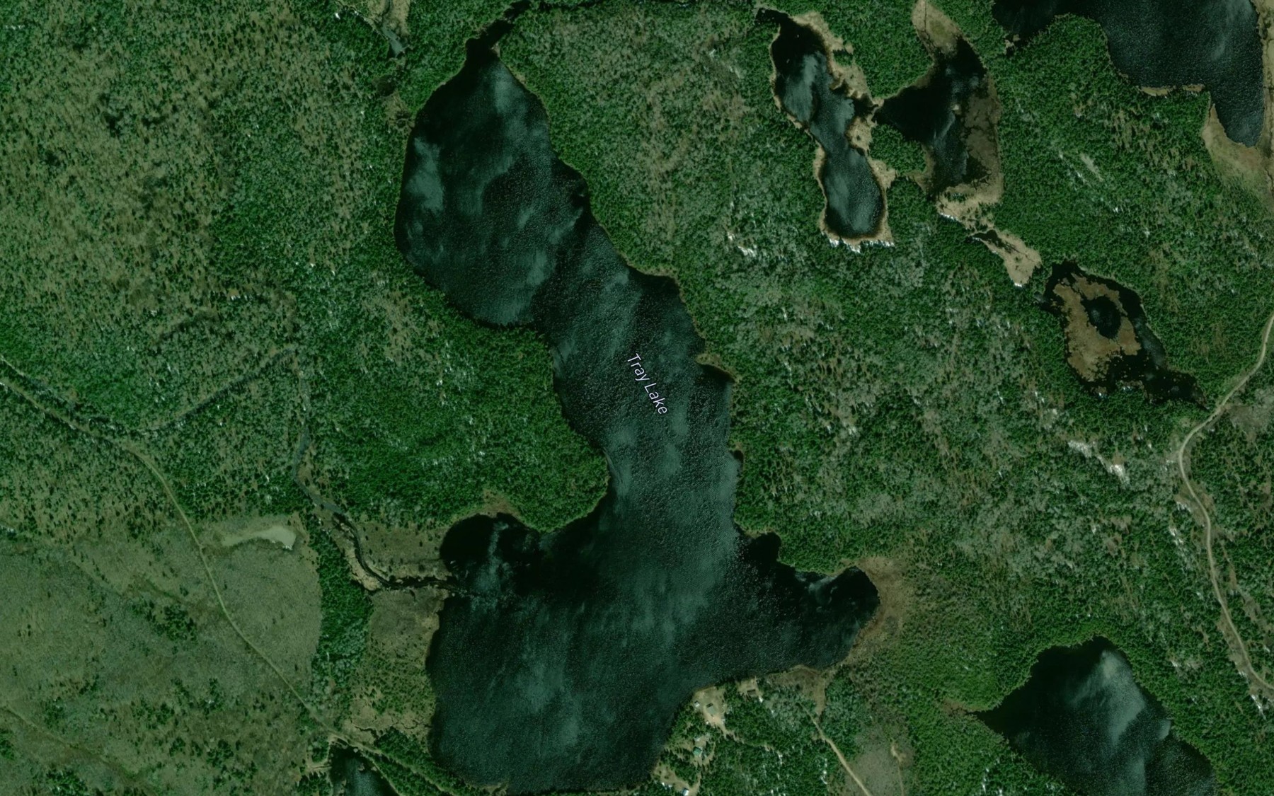 Satellite map of the Tray Lake