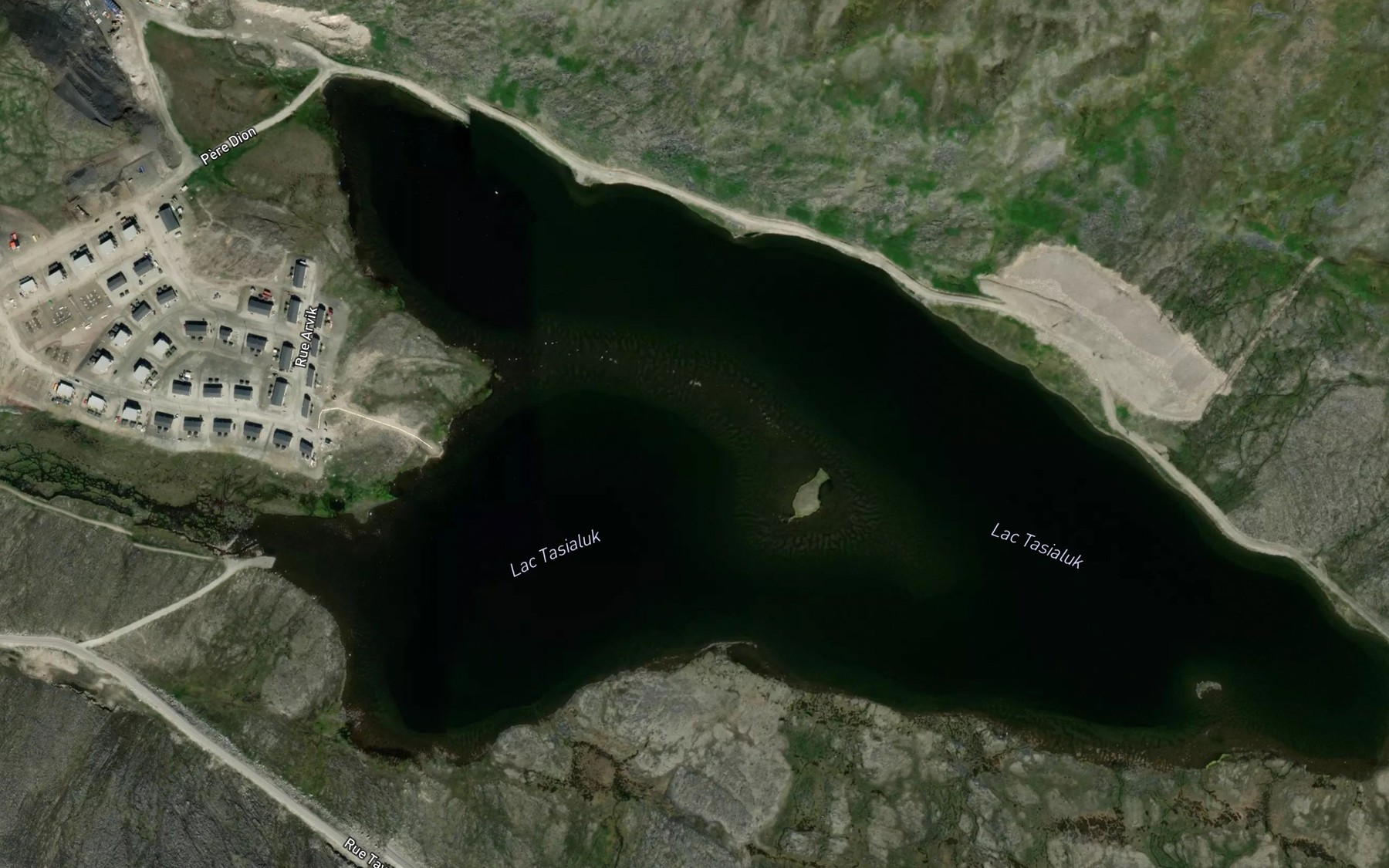 Satellite map of the Lac Tasialuk