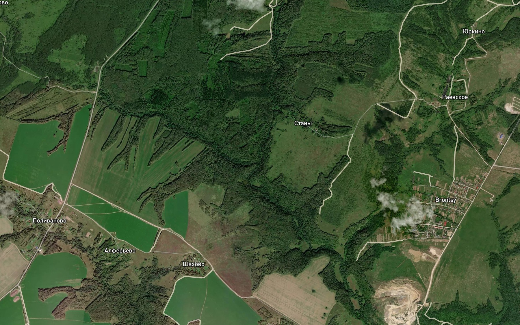 Satellite map of the Komola