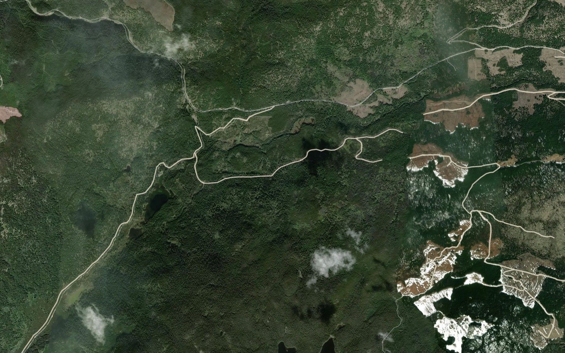 Satellite map of the Eneas Lakes