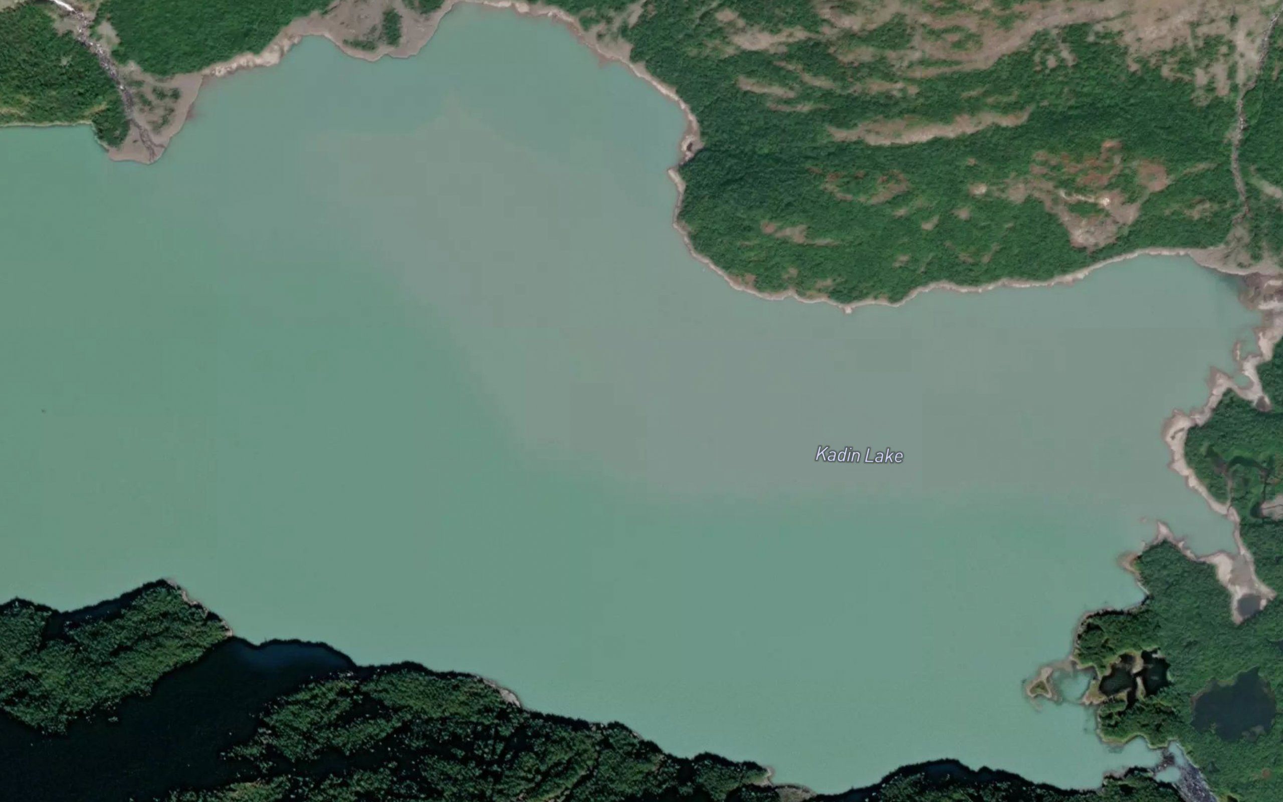 Kadin Lake