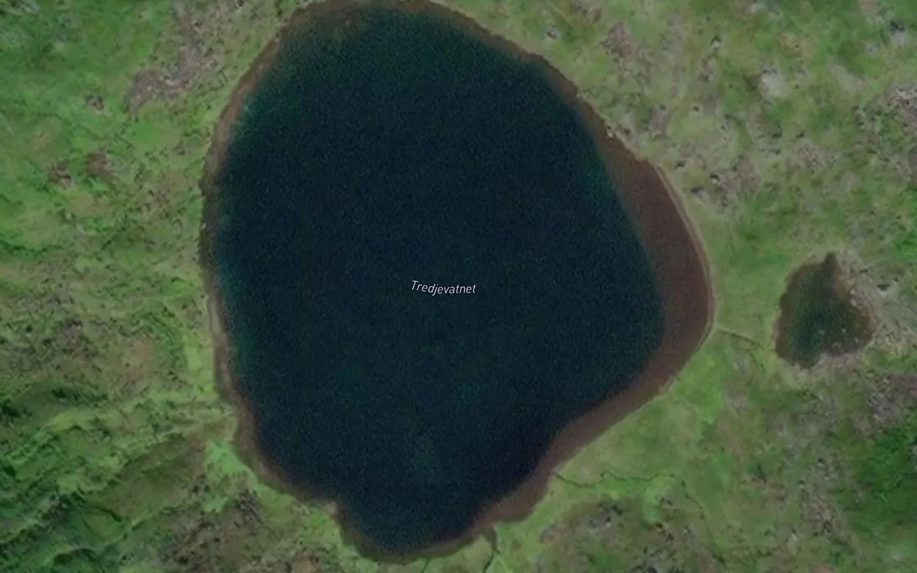 Satellite map of the Tredjevatnet