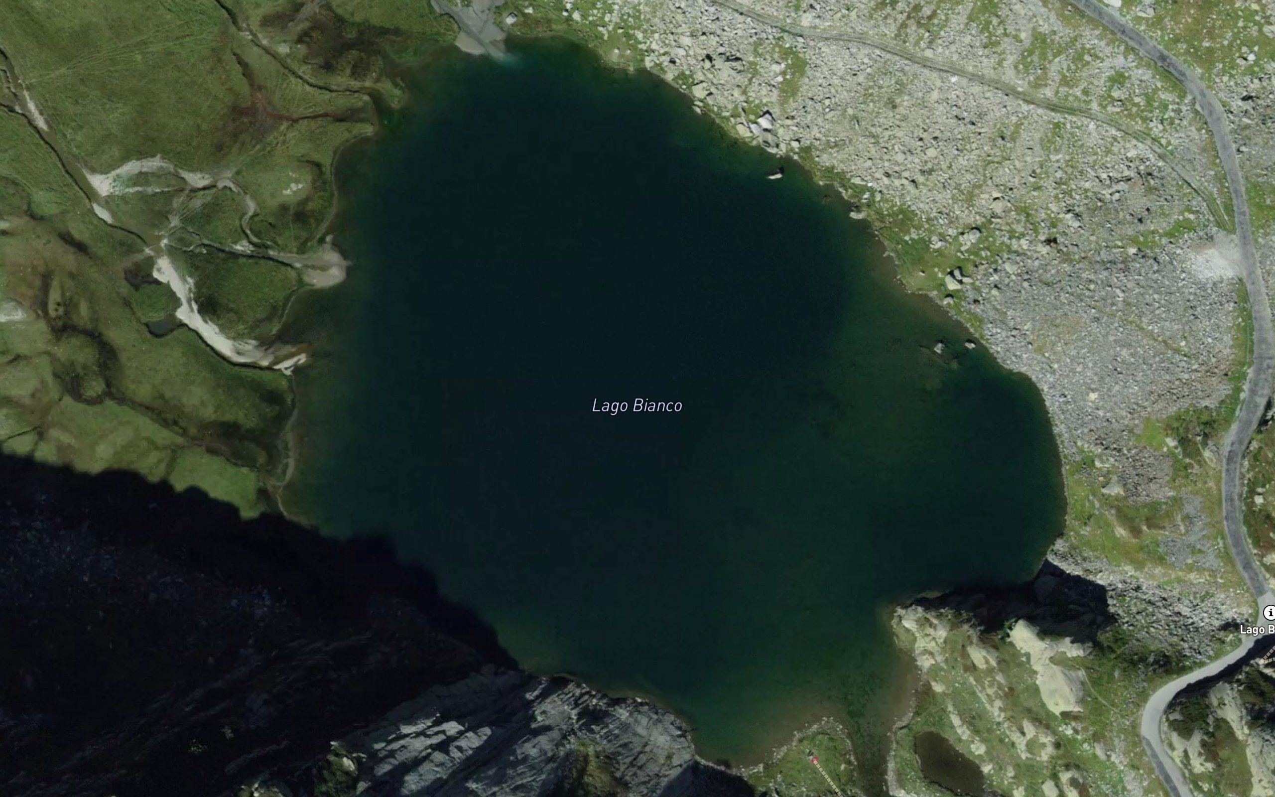 Lago Bianco